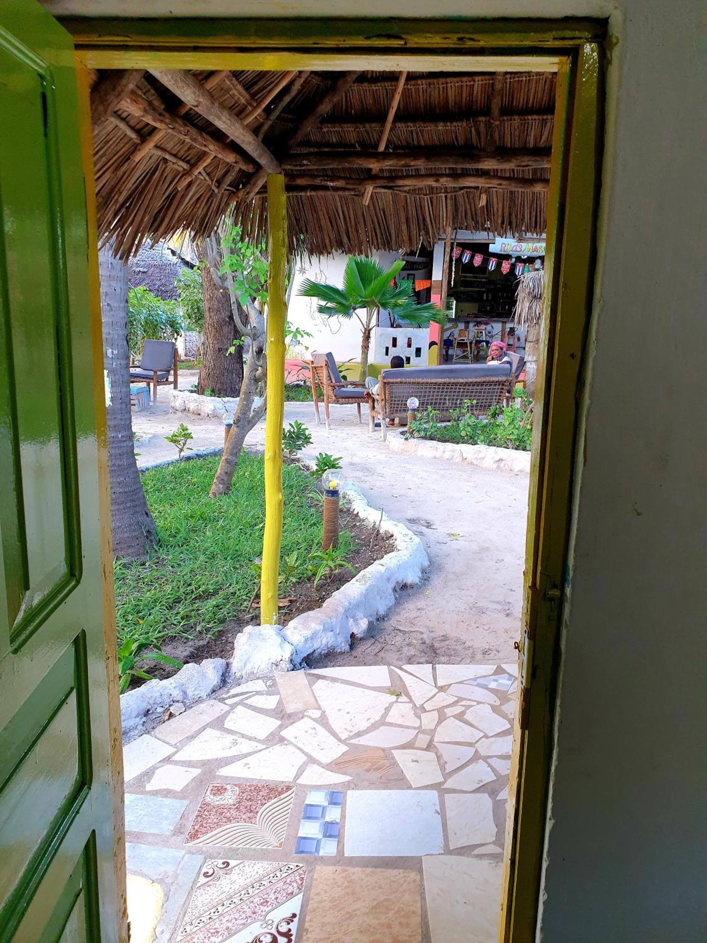 Bungalow with Patio