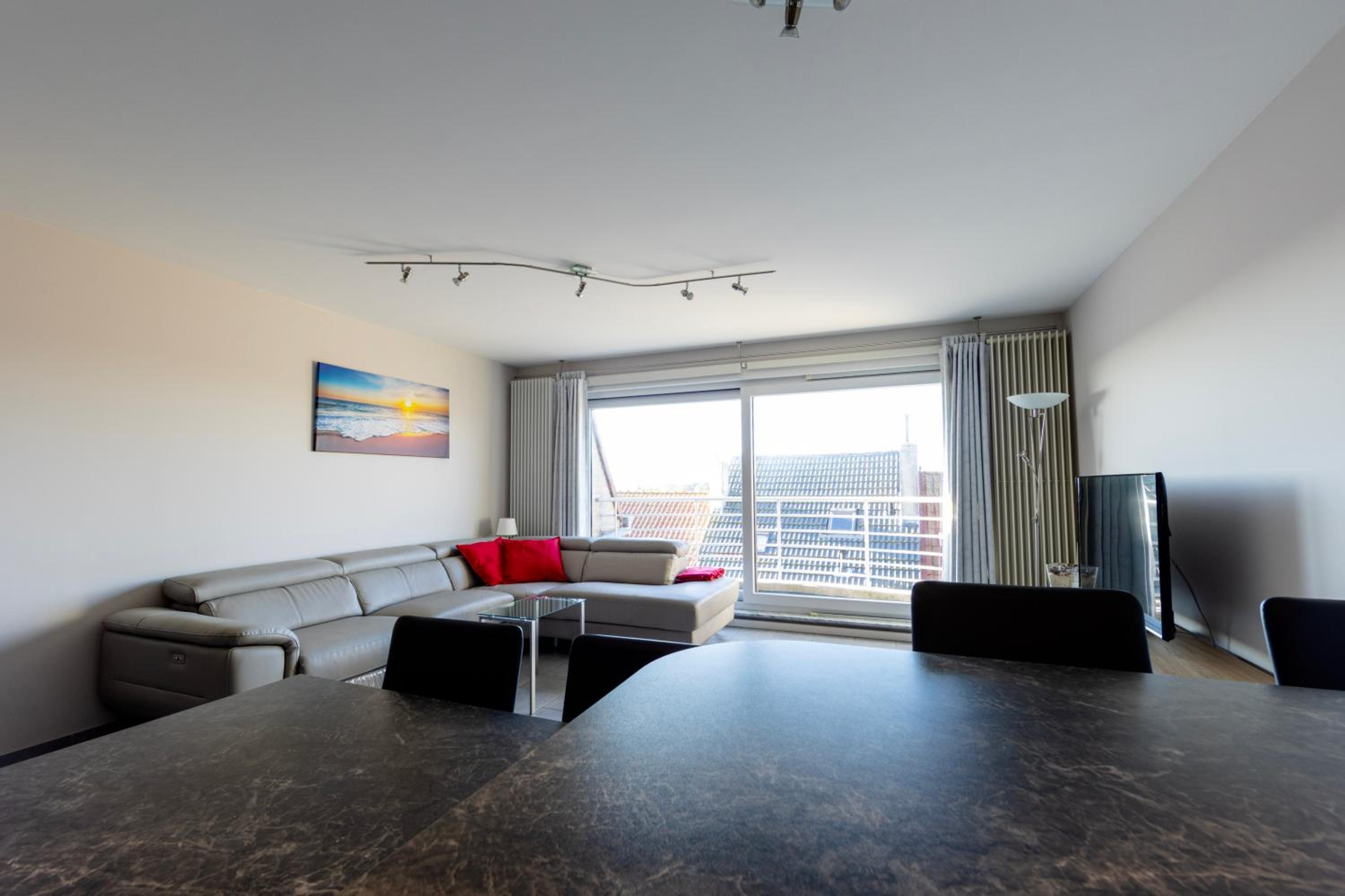 Three-Bedroom Apartment photo 1