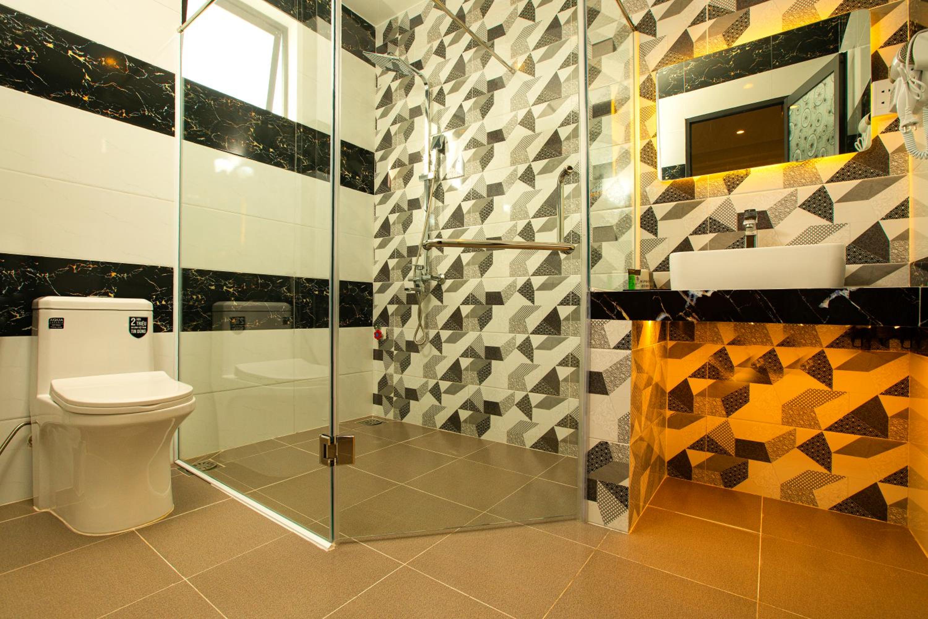 Standard Double Room - Photo 3