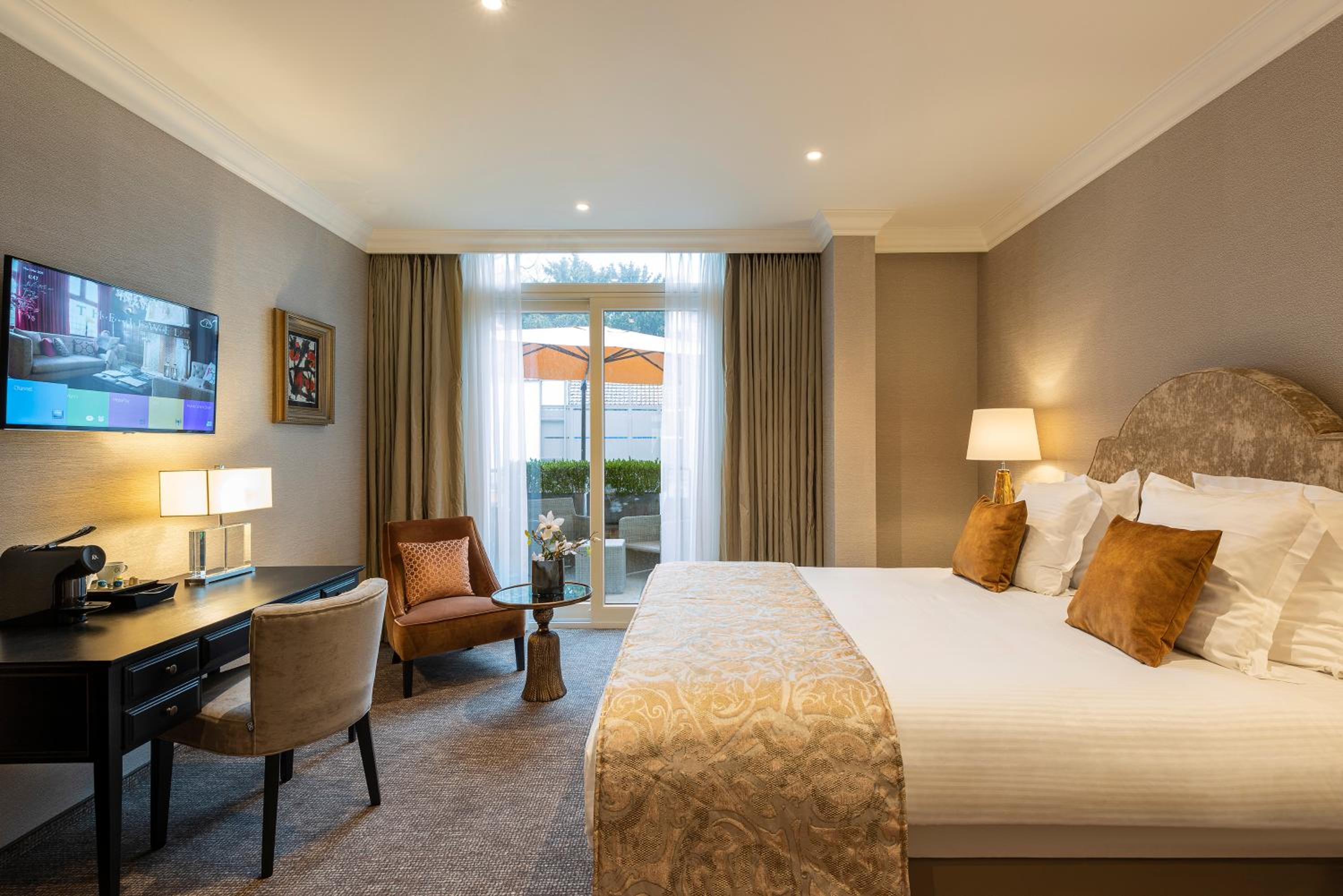 Executive Room