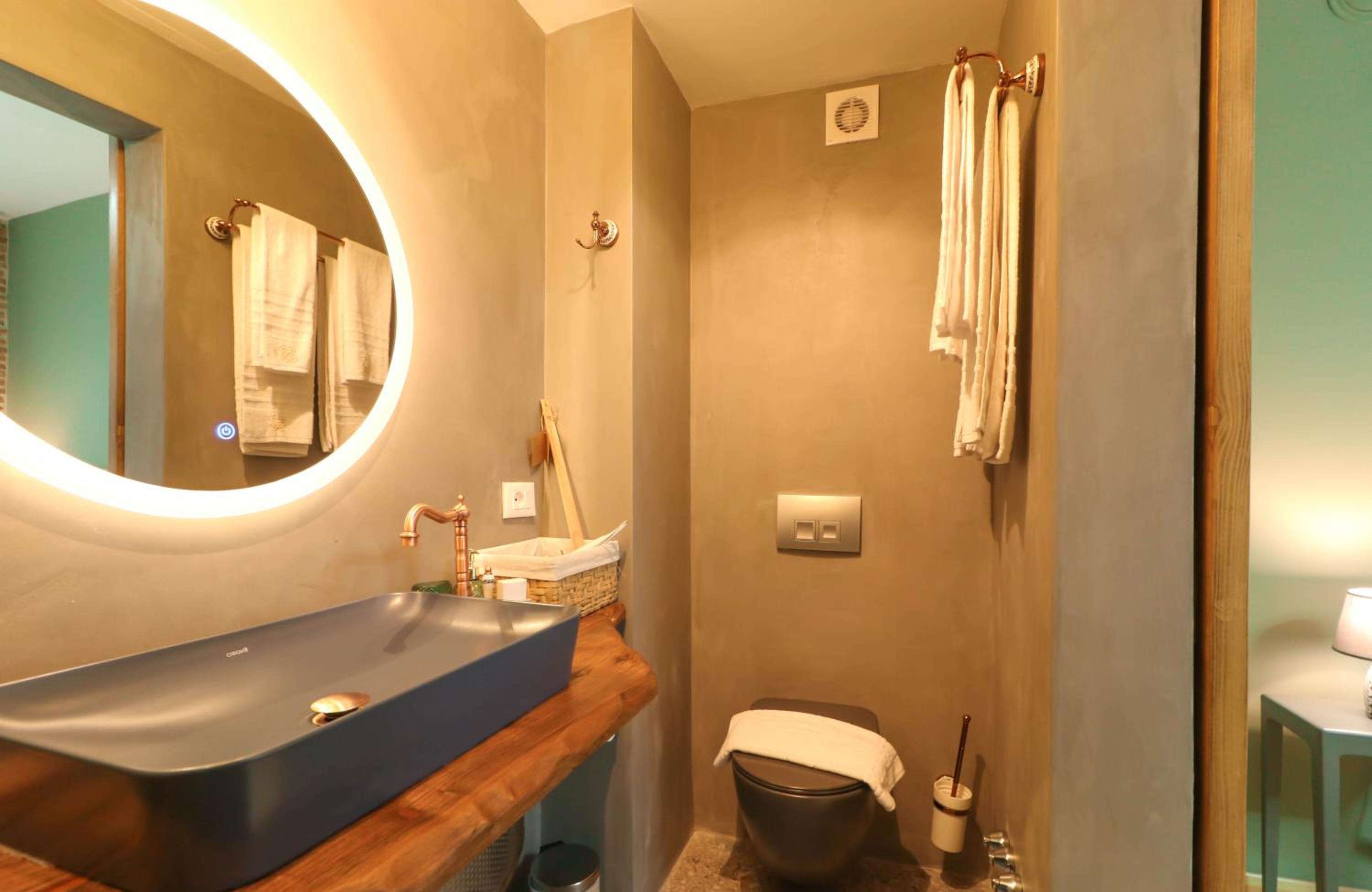 Double or Twin Room with Extra Bed photo 2