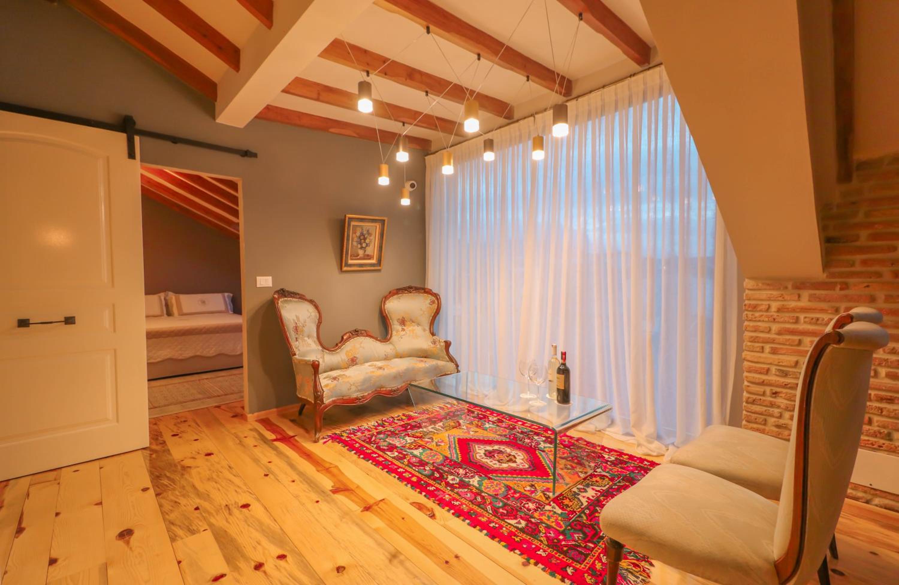 Deluxe Family Suite photo 2