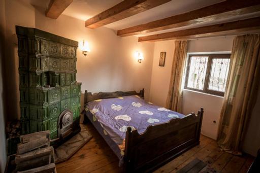 Four-Bedroom Villa - Photo 32