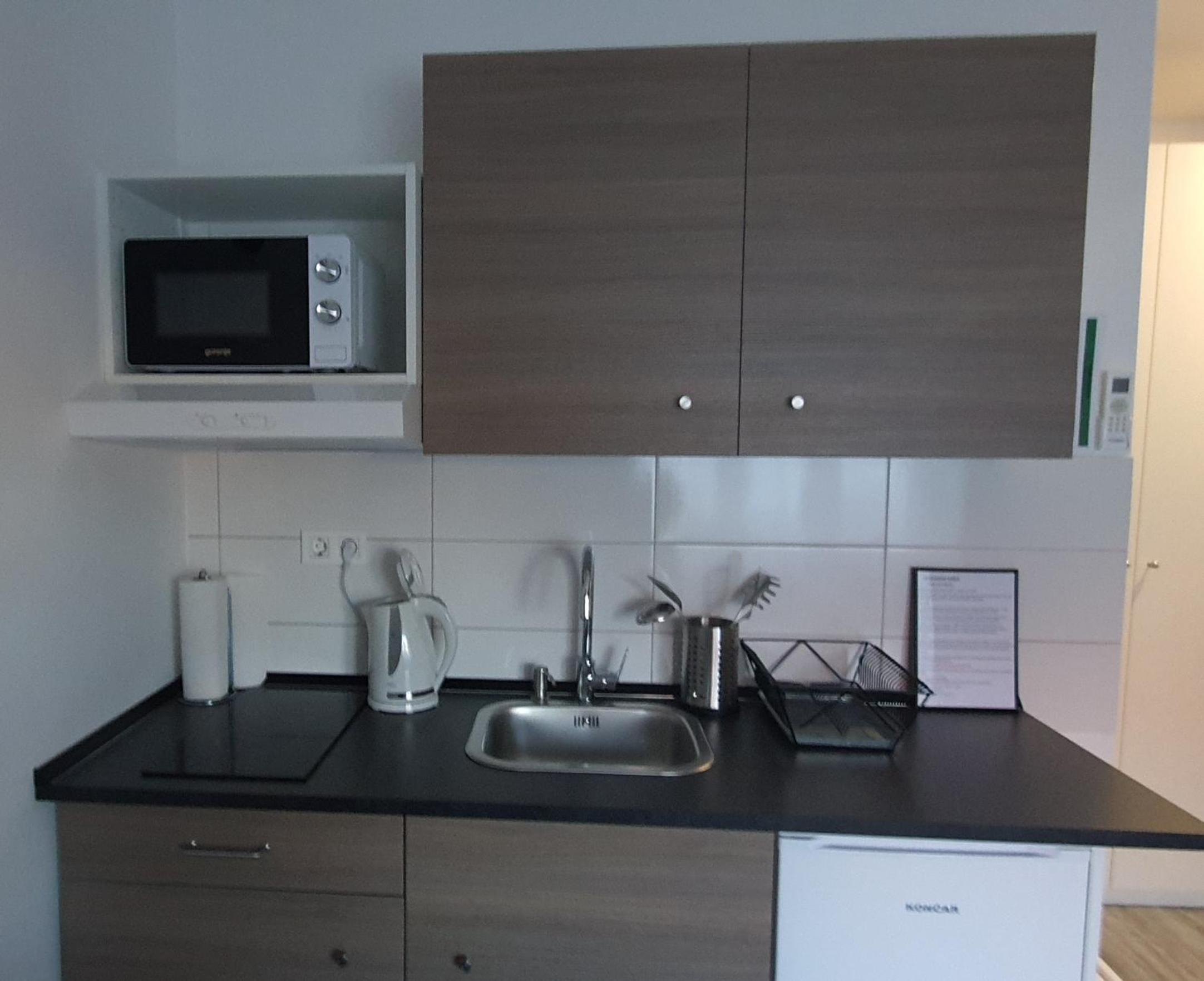 One-Bedroom Apartment - Photo 16