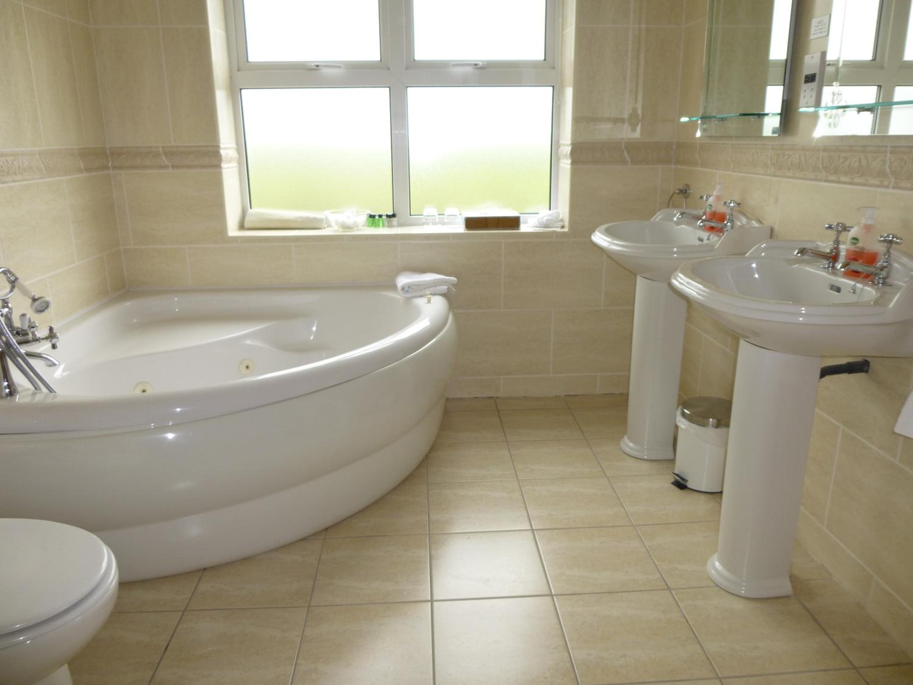 Superior Suite (4 Adults) photo 2