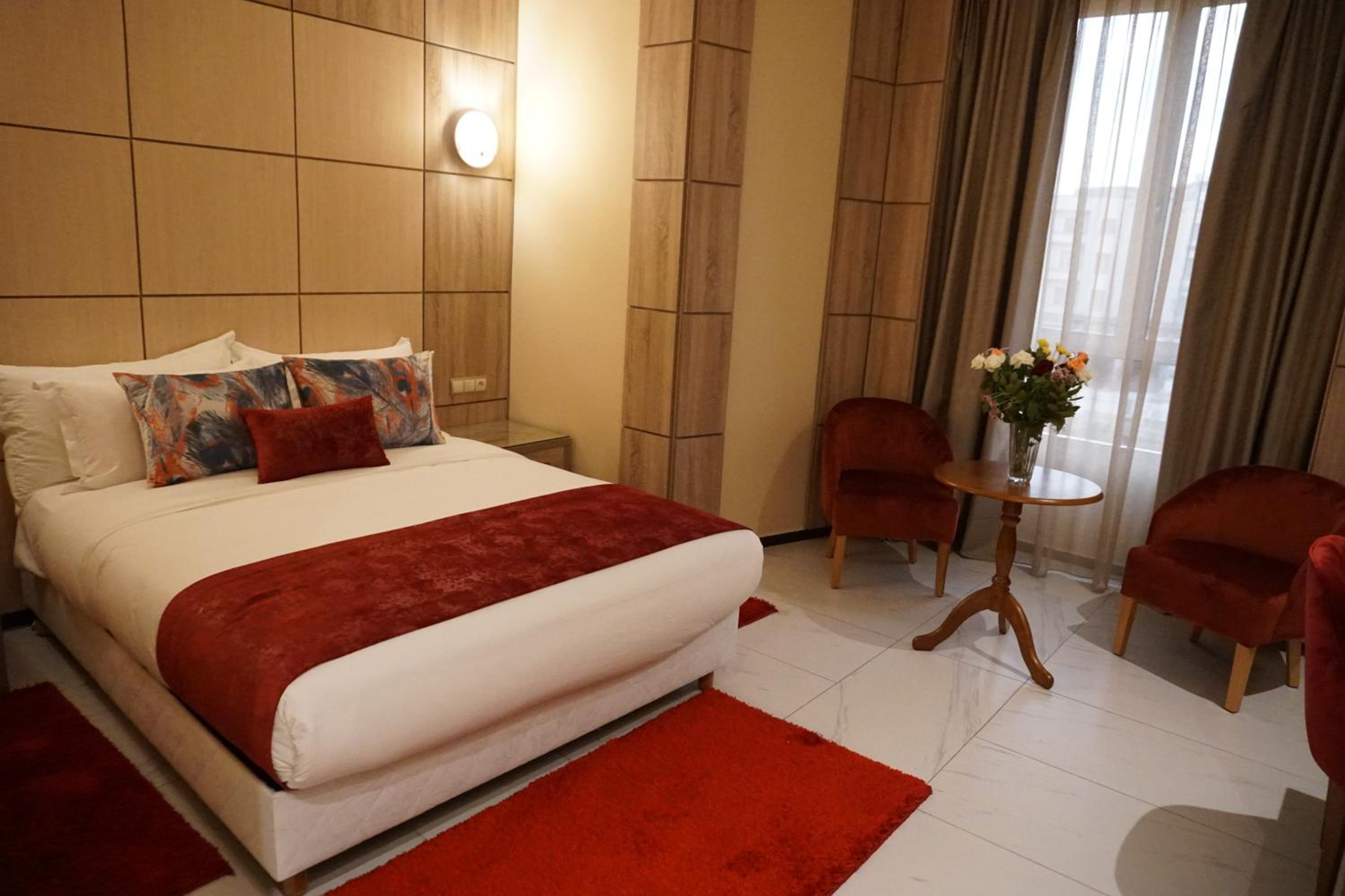 Double Room - Photo 3