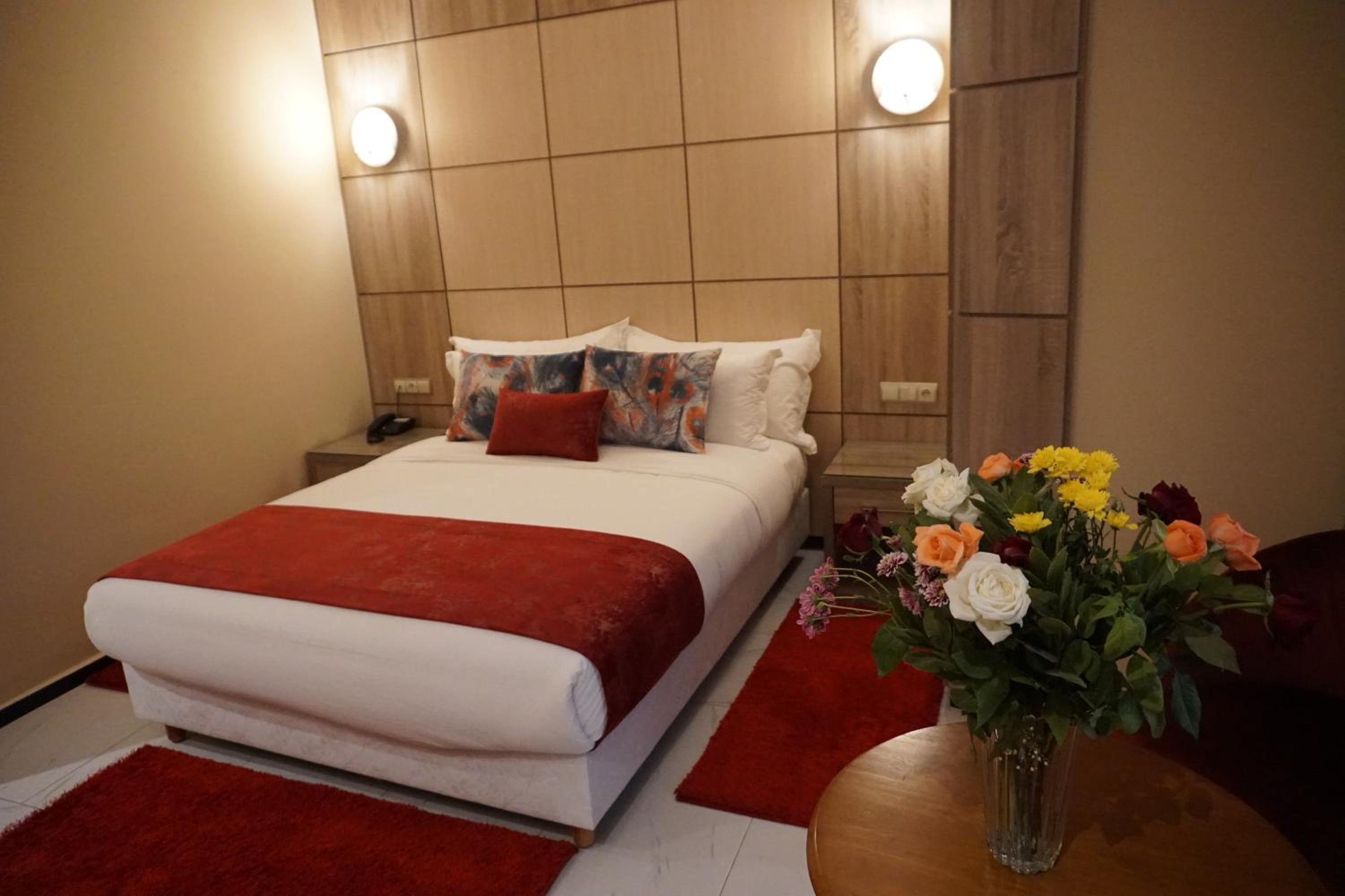 Double Room - Photo 4