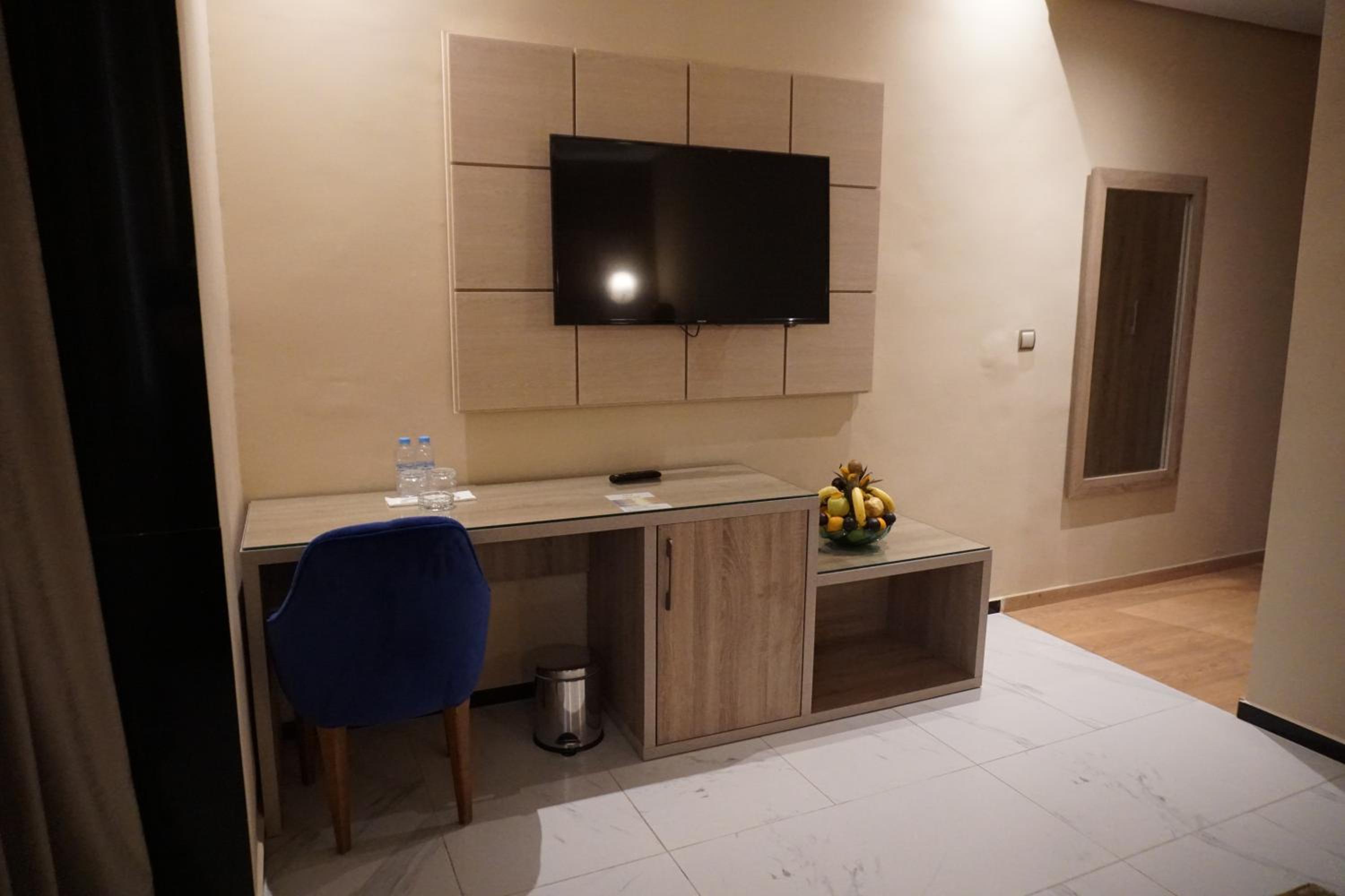 Double Room - Photo 7