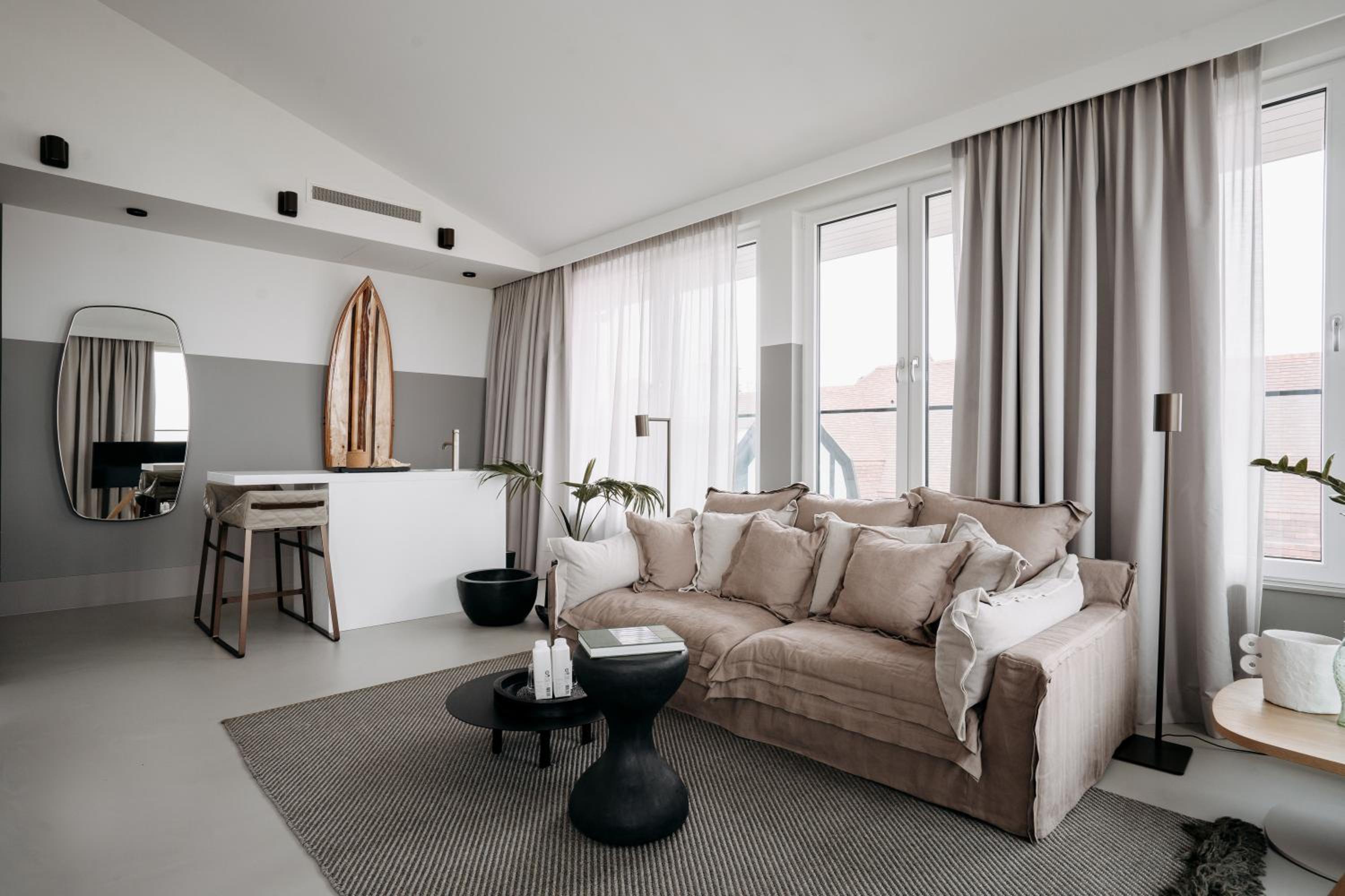  Haven Suite photo 3