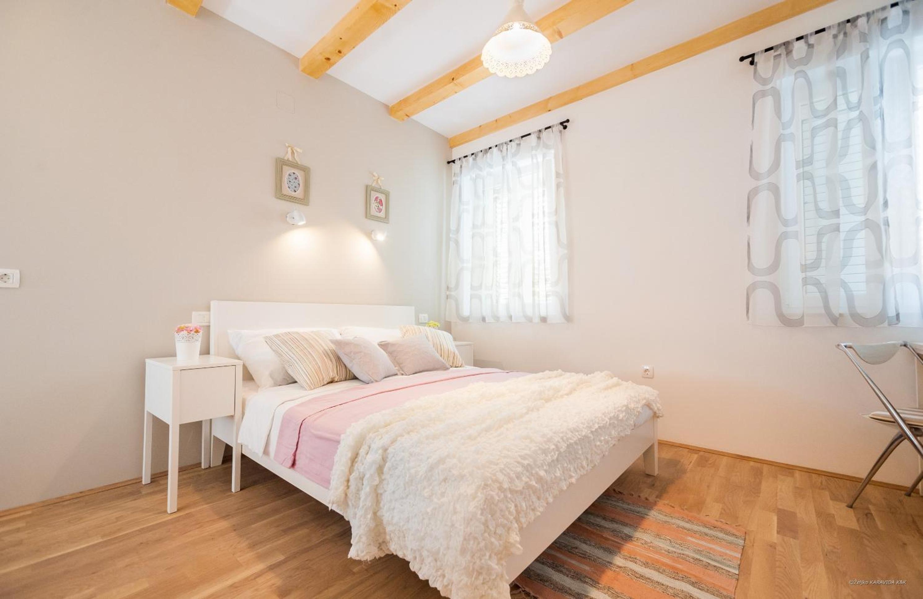 Standard Queen Room photo 1