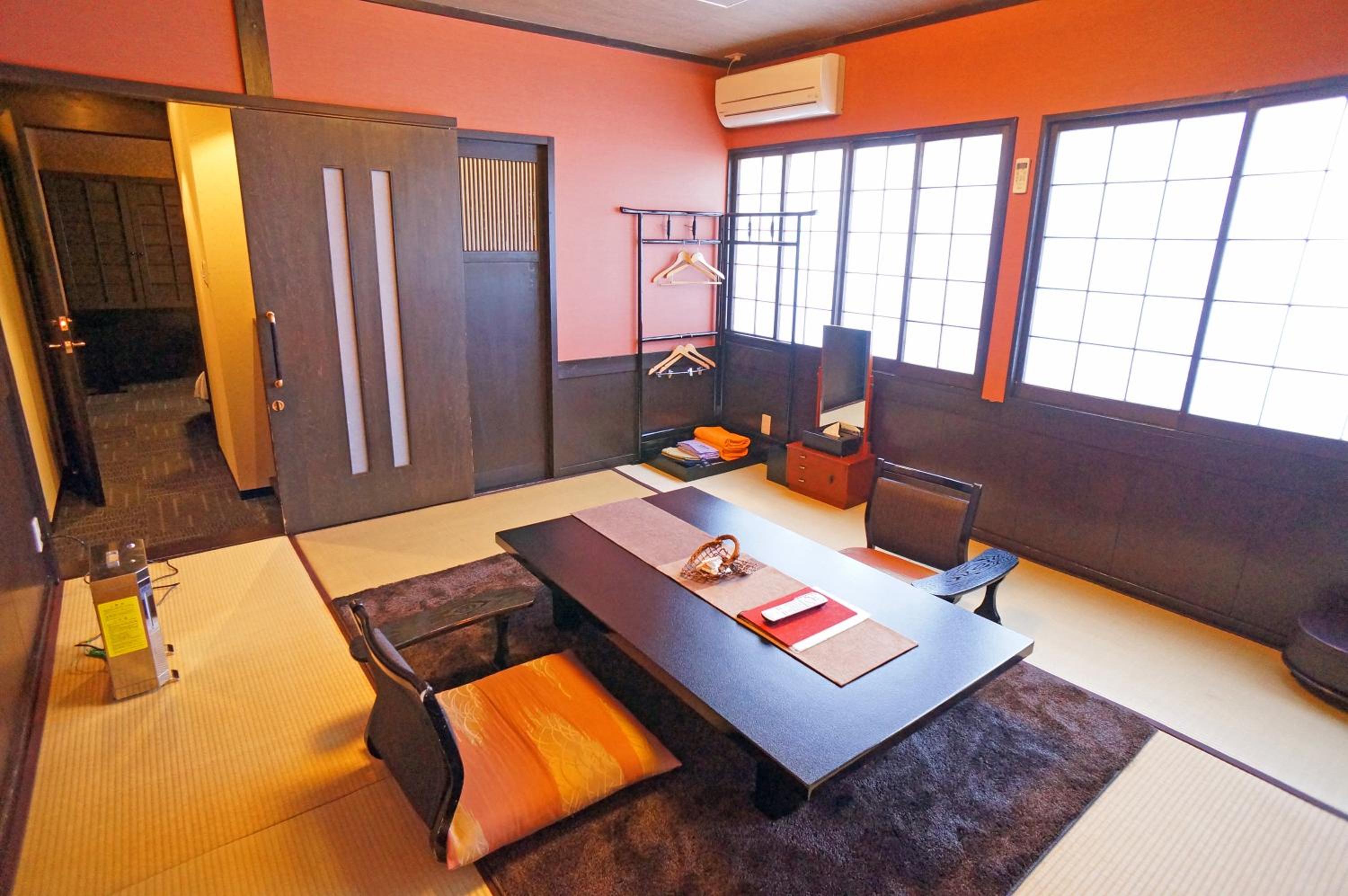 Room With Tatami Area And Shared Bathroom - Non-Smoking photo 2