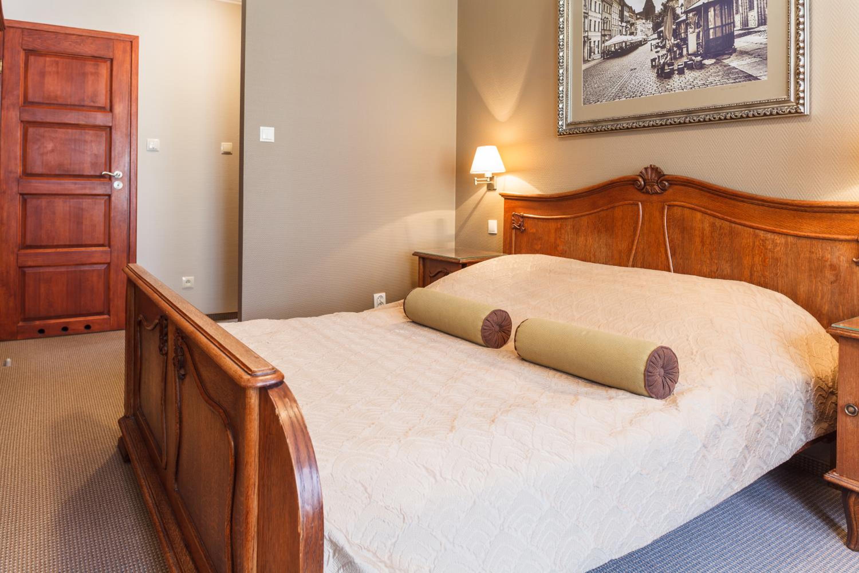 Double Room - Photo 8