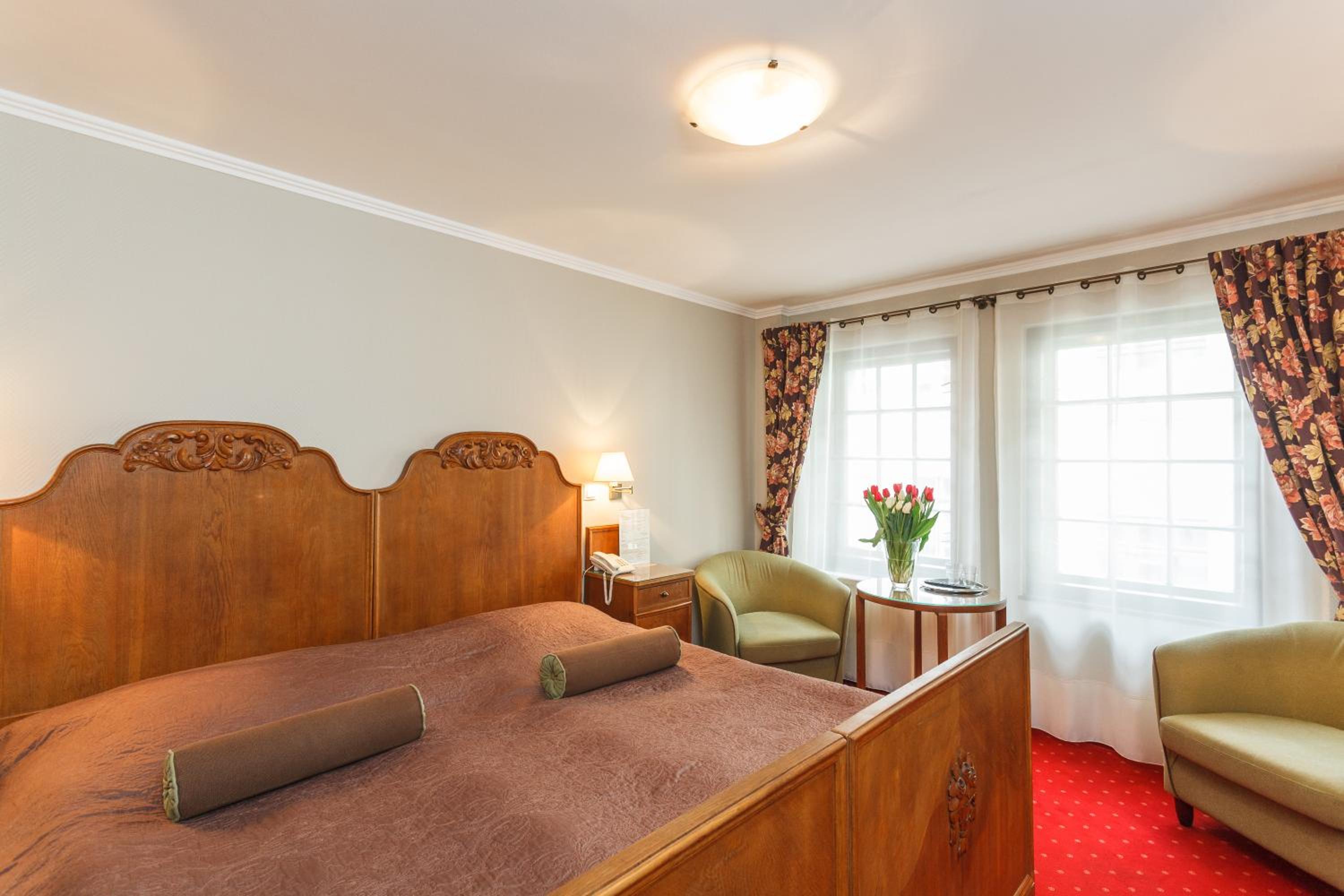 Double Room - Photo 10