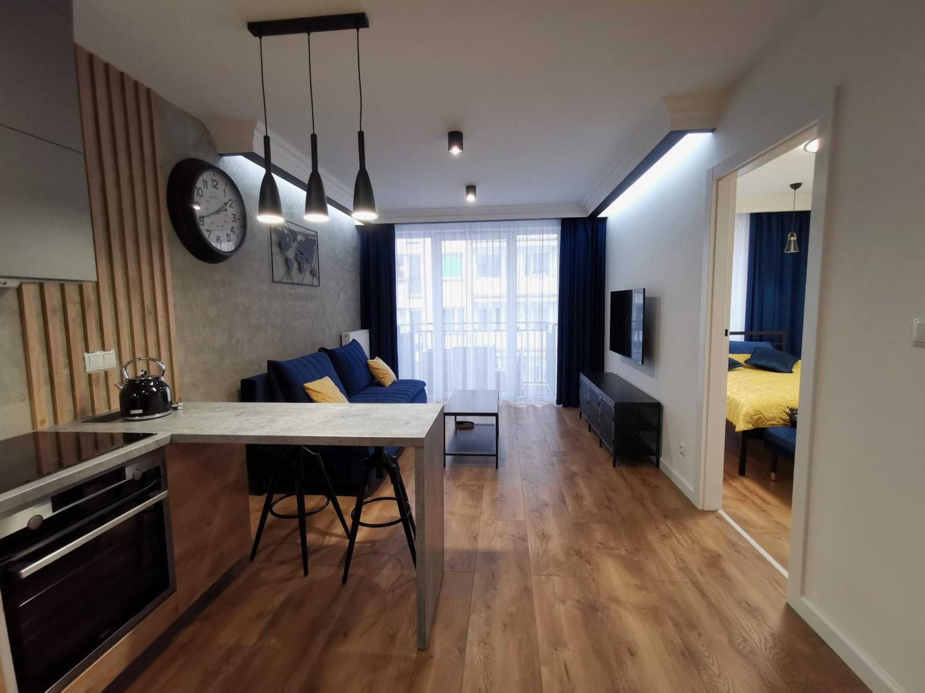 One-Bedroom Apartment - Photo 9