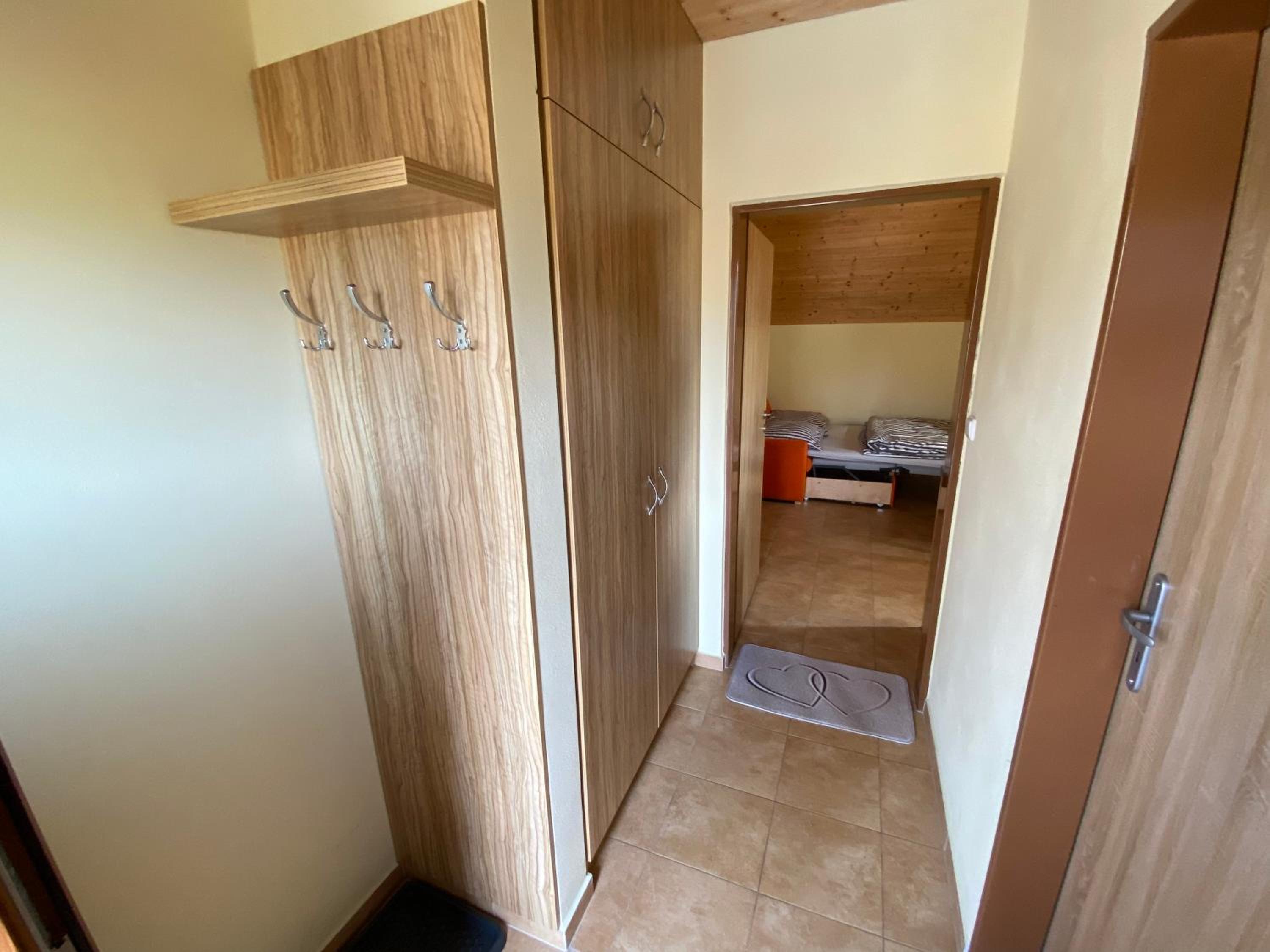 One-Bedroom Apartment photo 2