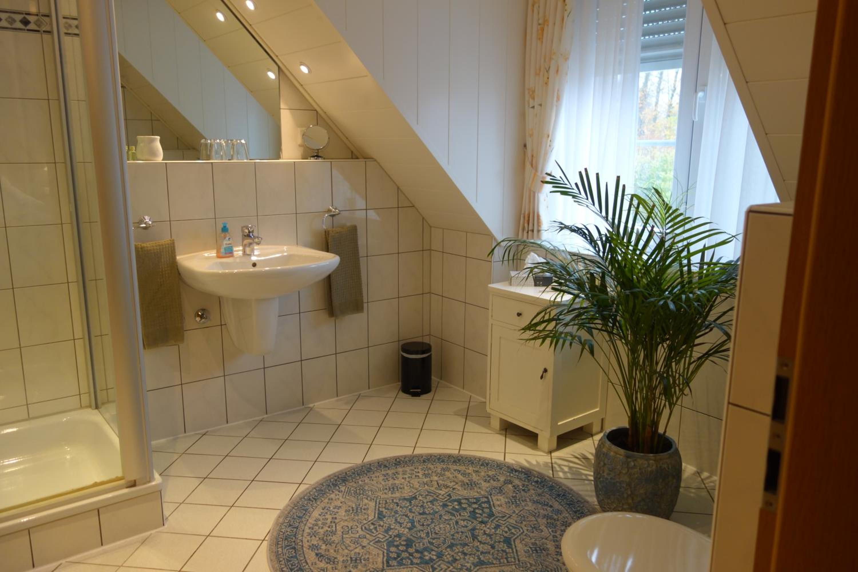  Double Room with Street View - Photo 3