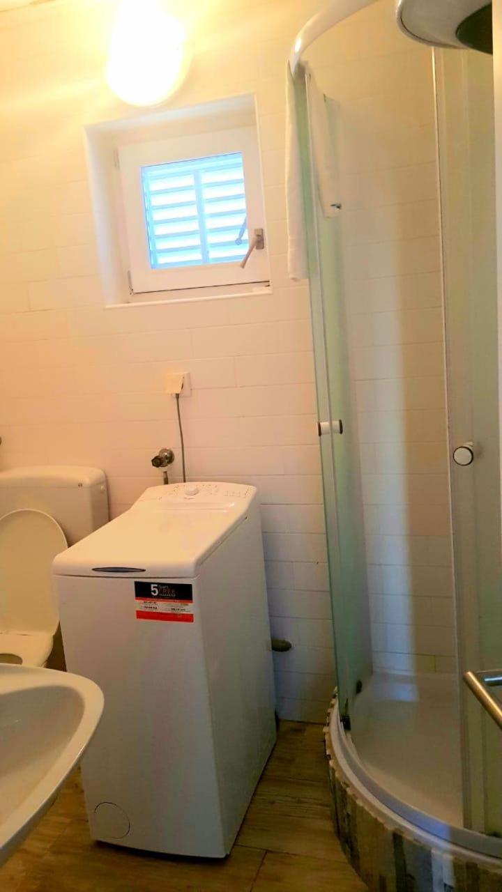 Apartment with Sea View - Photo 6