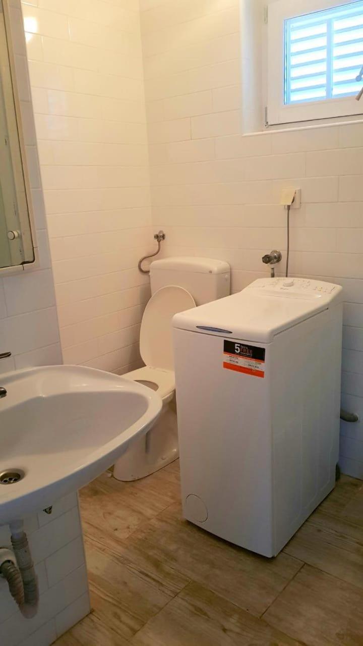 Apartment with Sea View - Photo 5