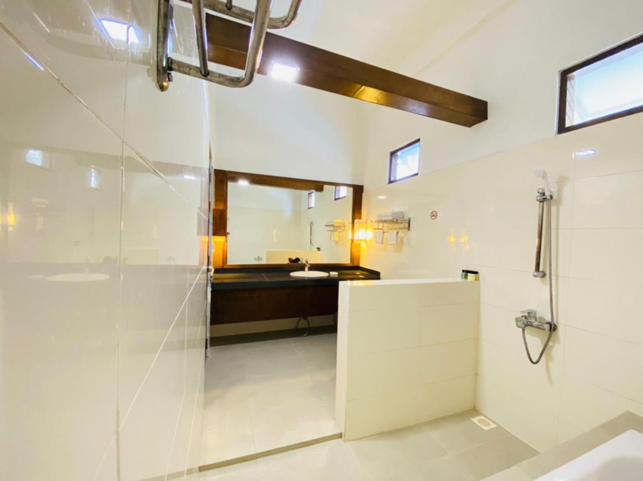 Villa with Sea View photo 3