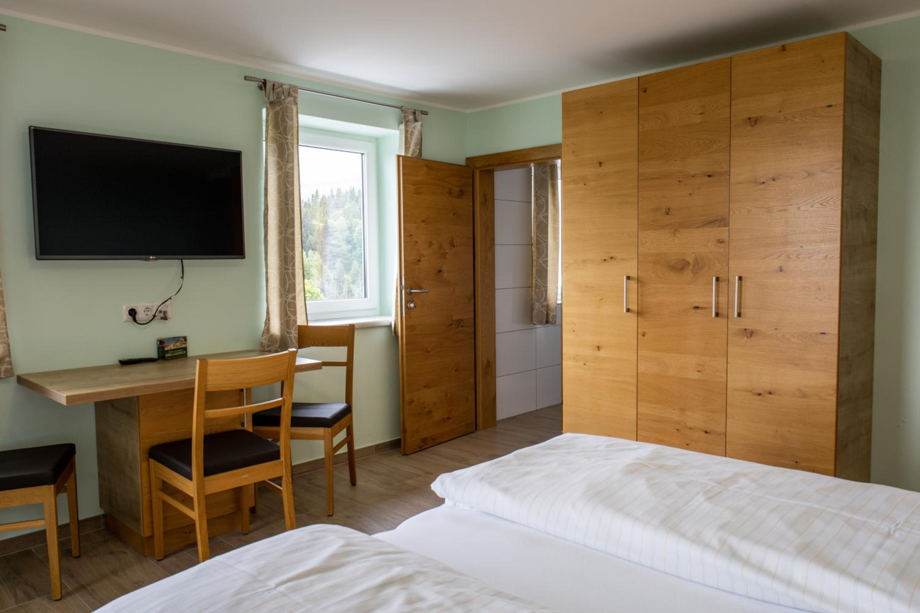 Triple Room - Photo 1