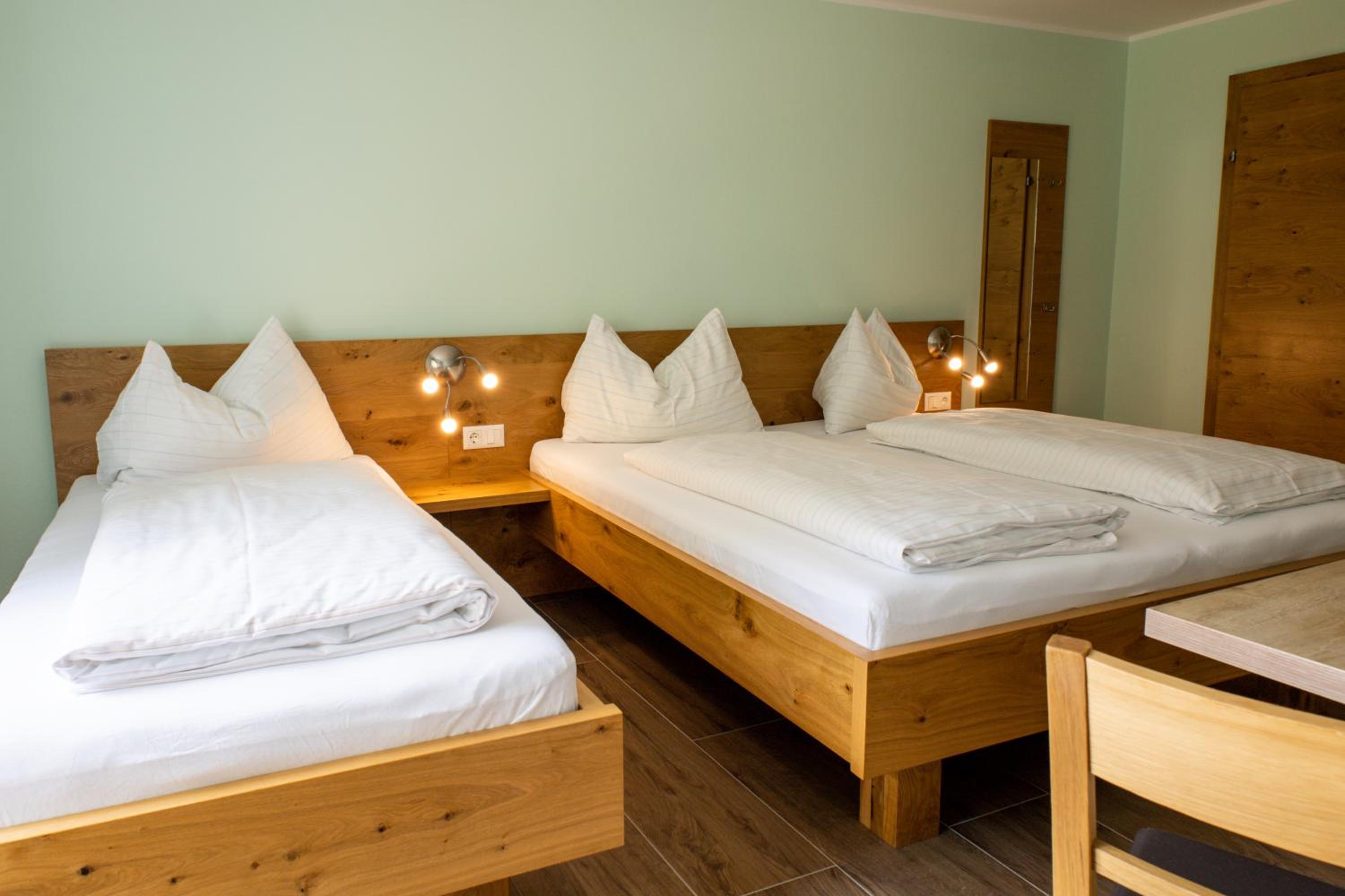 Triple Room - Photo 8