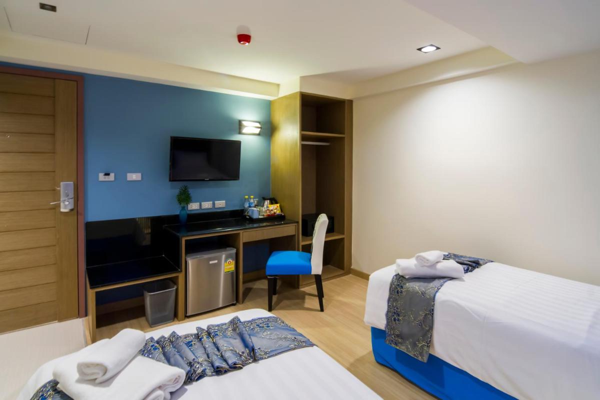 Deluxe Twin Room photo 3