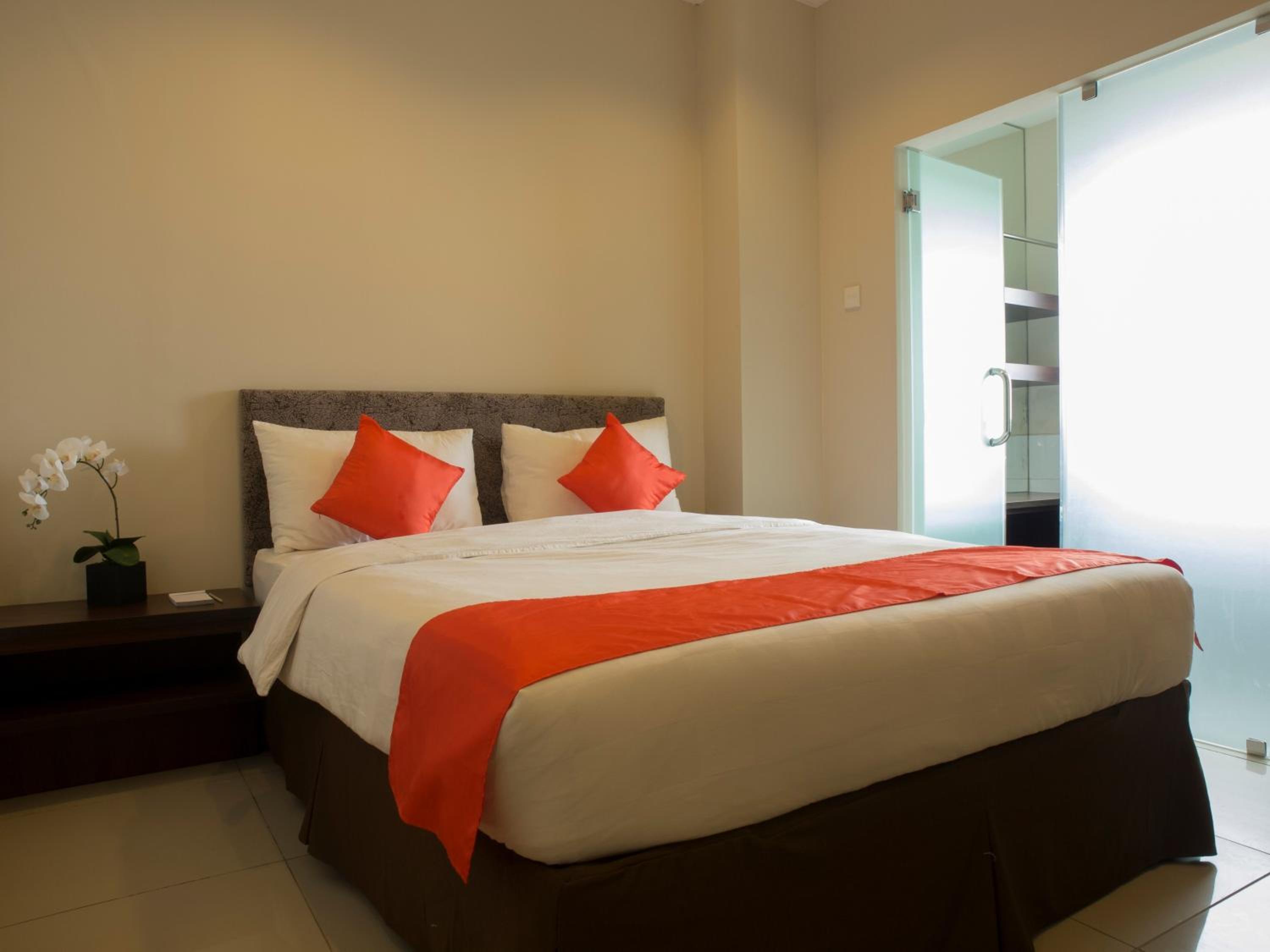 Two-Bedroom Apartment - Photo 1