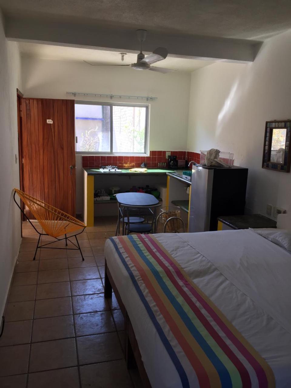 Zweibettzimmer mit Kochnische
