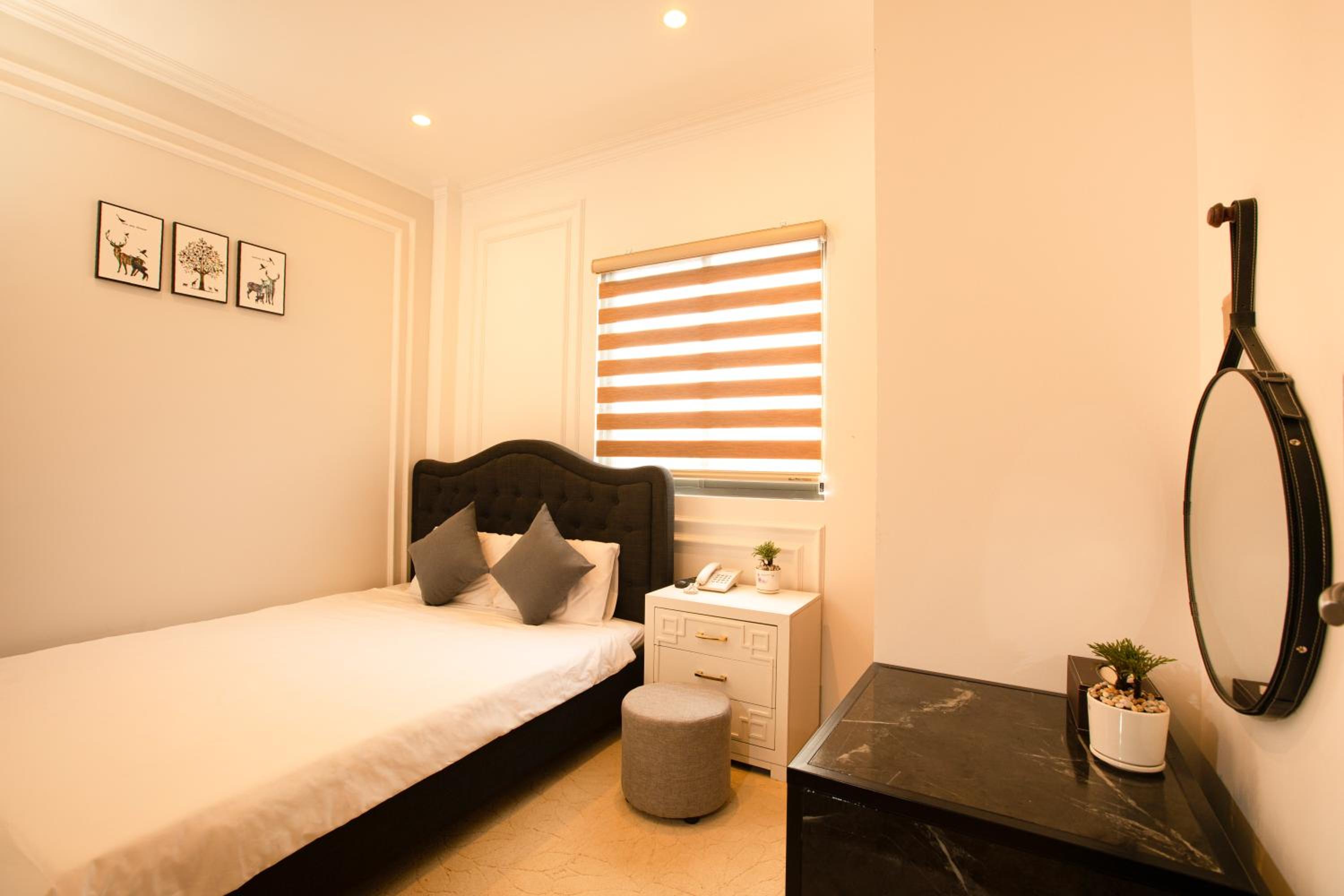 Standard Double Room - Photo 2