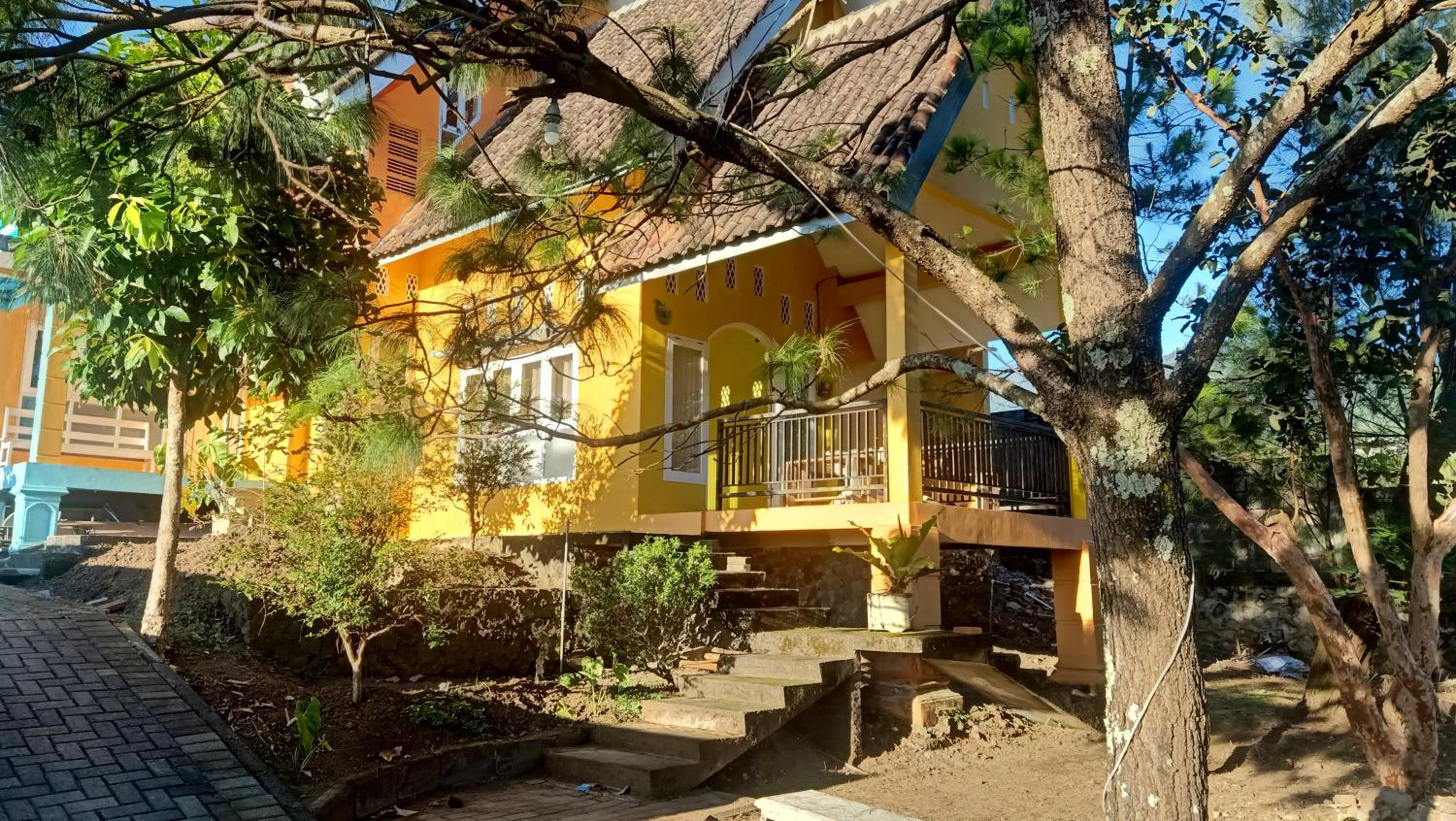 Three-Bedroom House - Photo 28