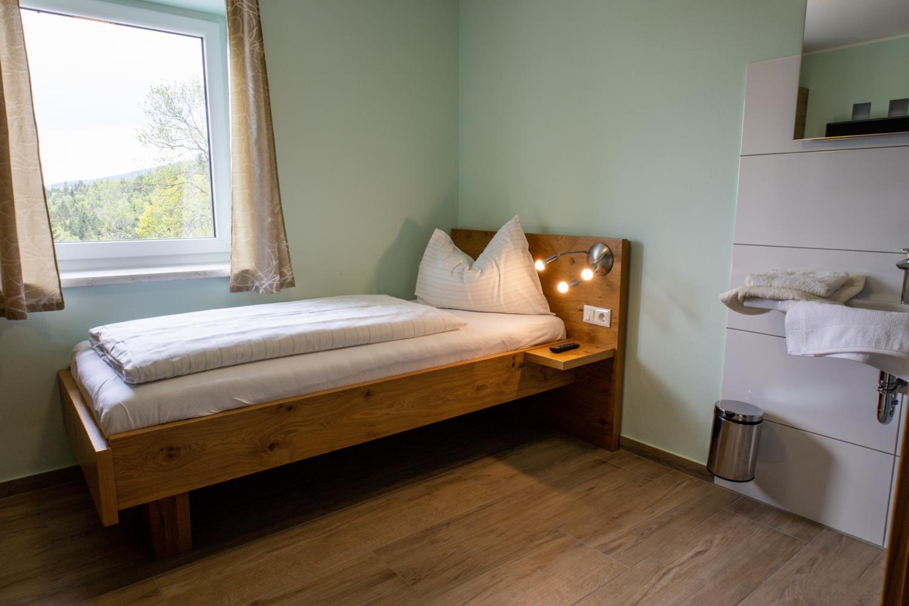 Single Room with Shower photo 1
