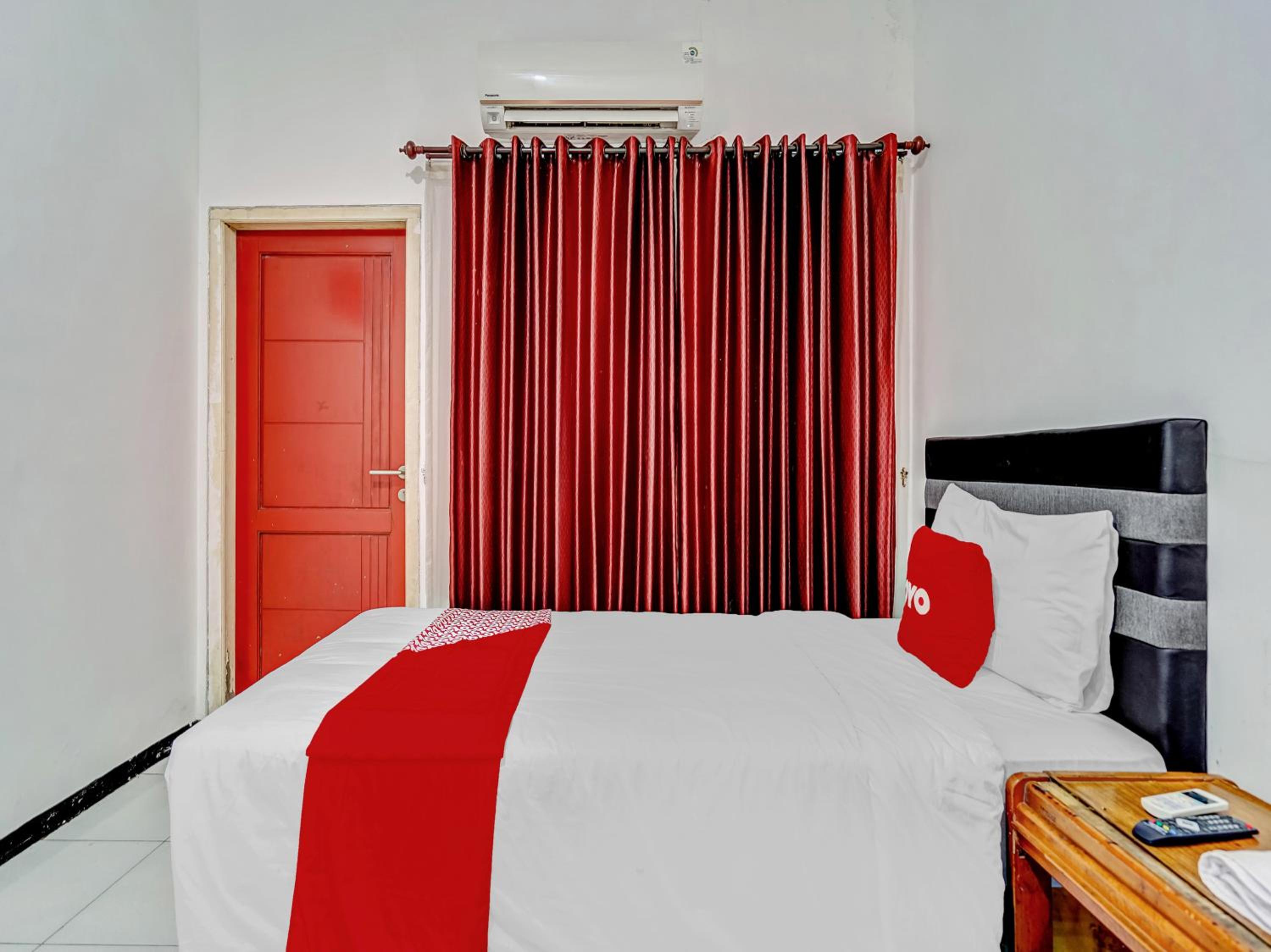 Standard Twin Room - Photo 7