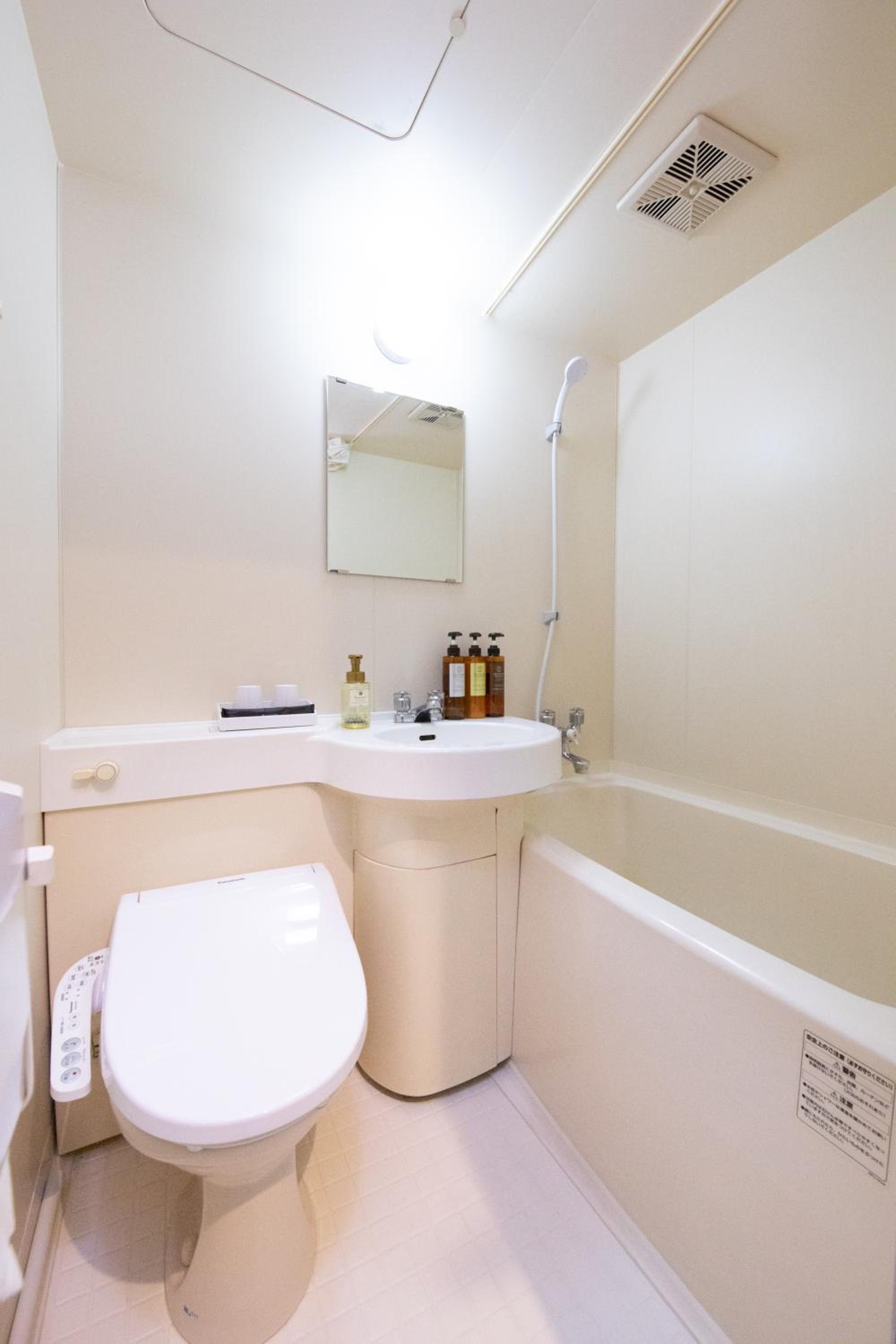 Budget Double Room - Photo 4