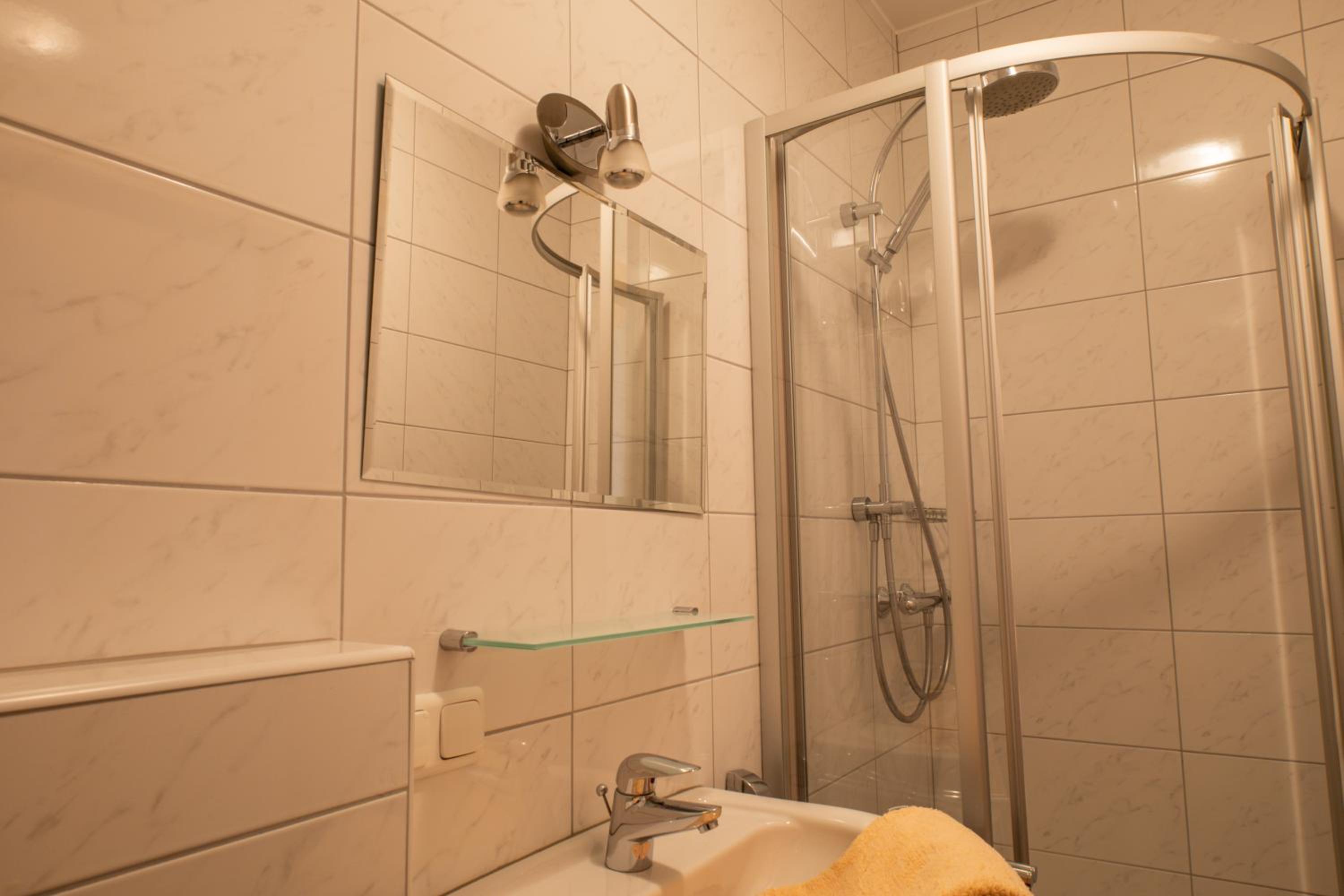 Double Room - Photo 7