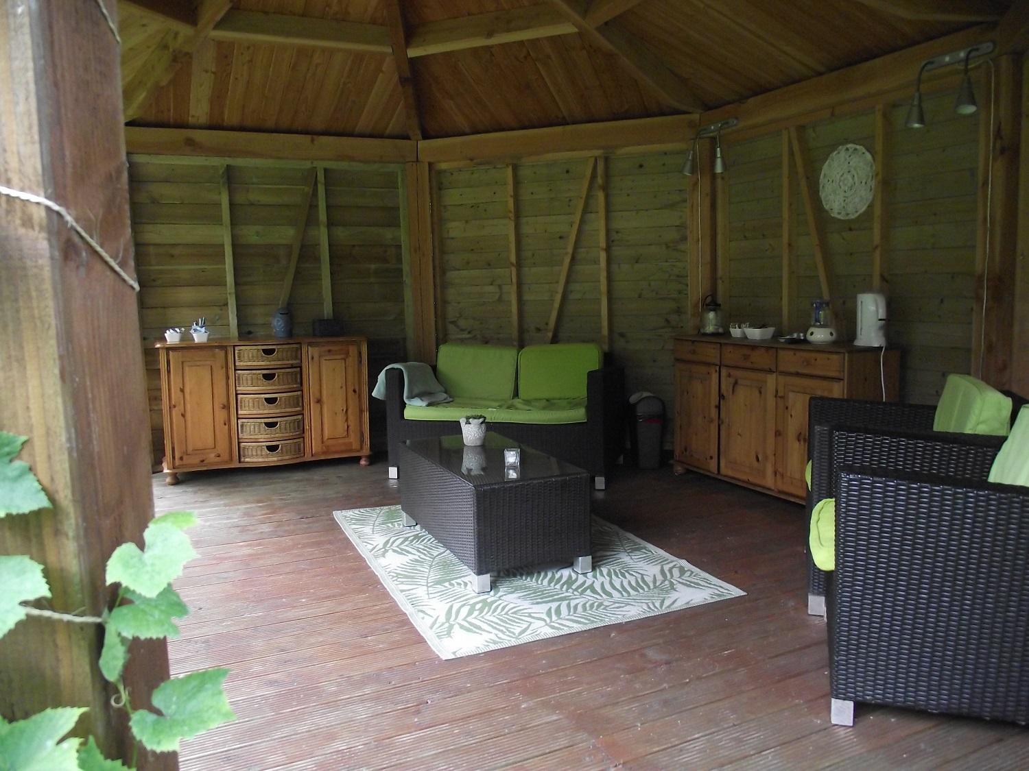 Standard Single Room with Shared Bathroom photo 3