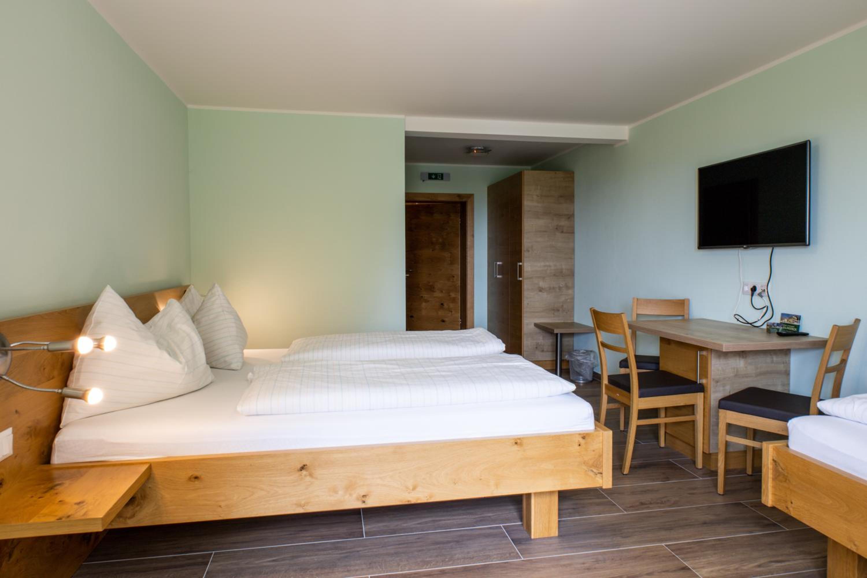 Triple Room - Photo 10