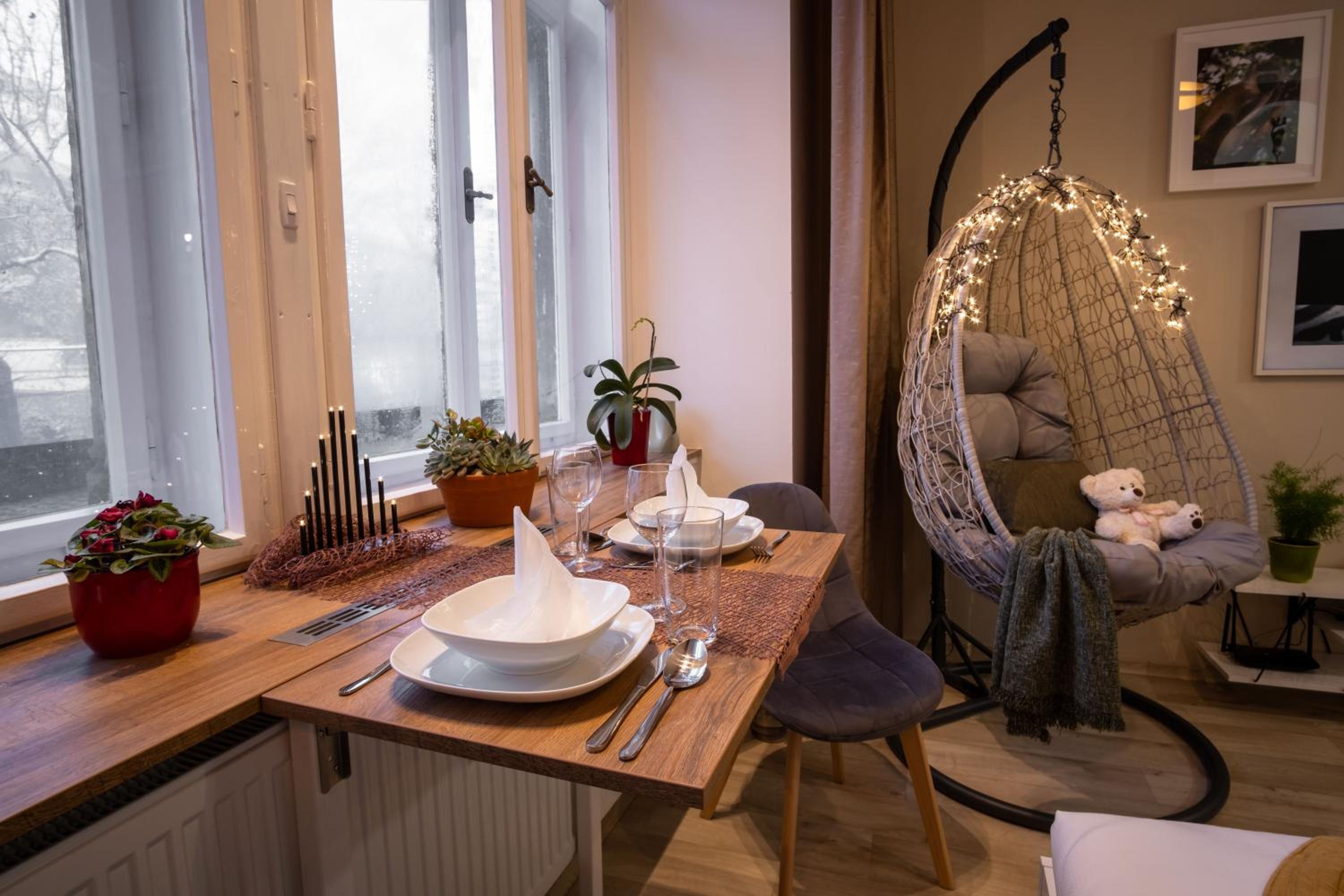 One-Bedroom Apartment - Photo 15
