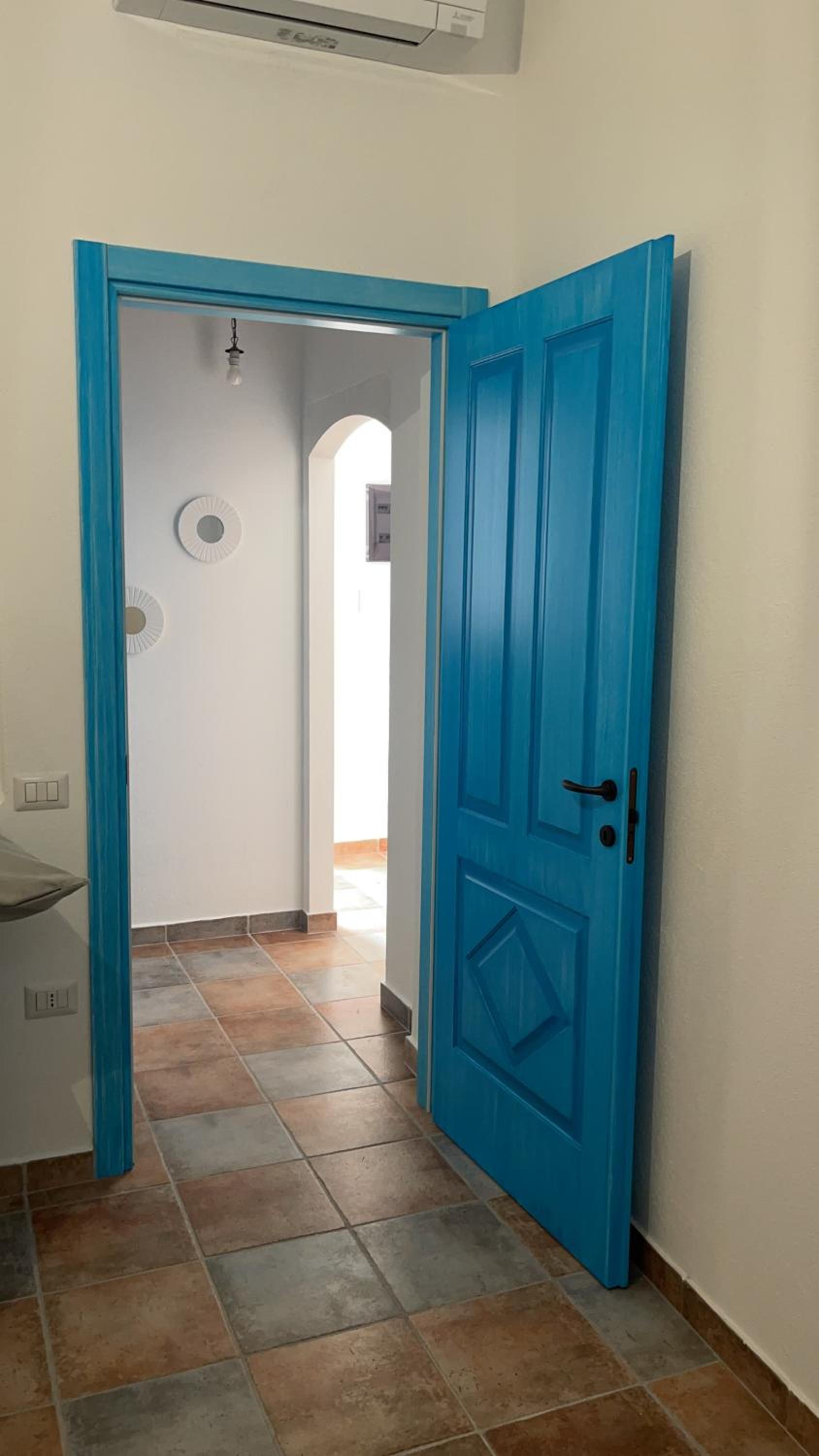 One-Bedroom House photo 1