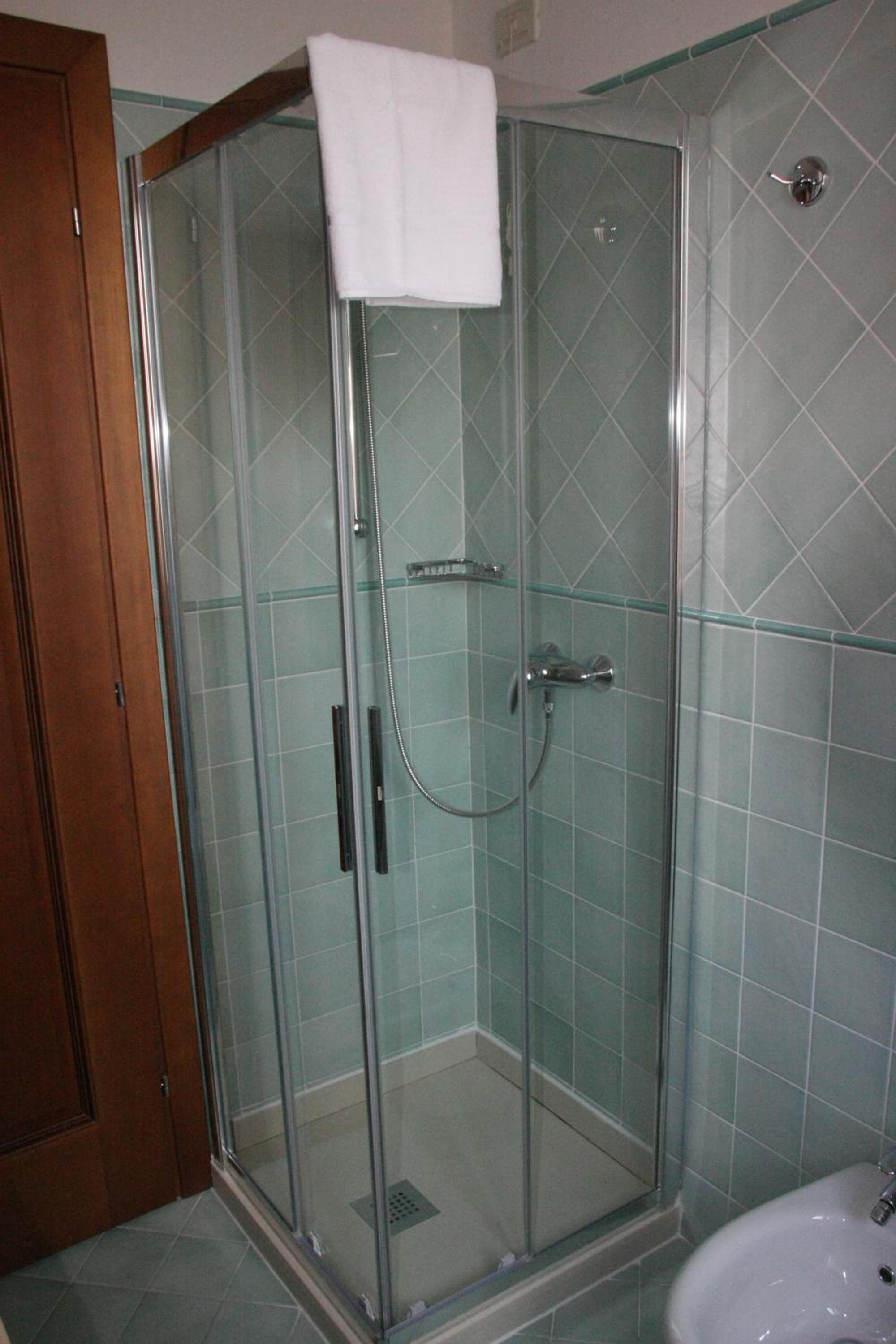 Triple Room - Photo 5