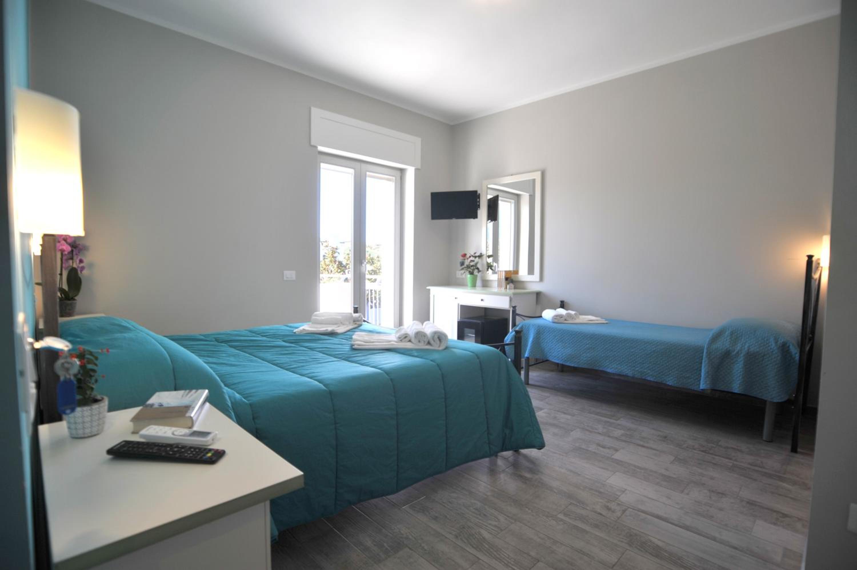 Comfort Triple Room photo 2
