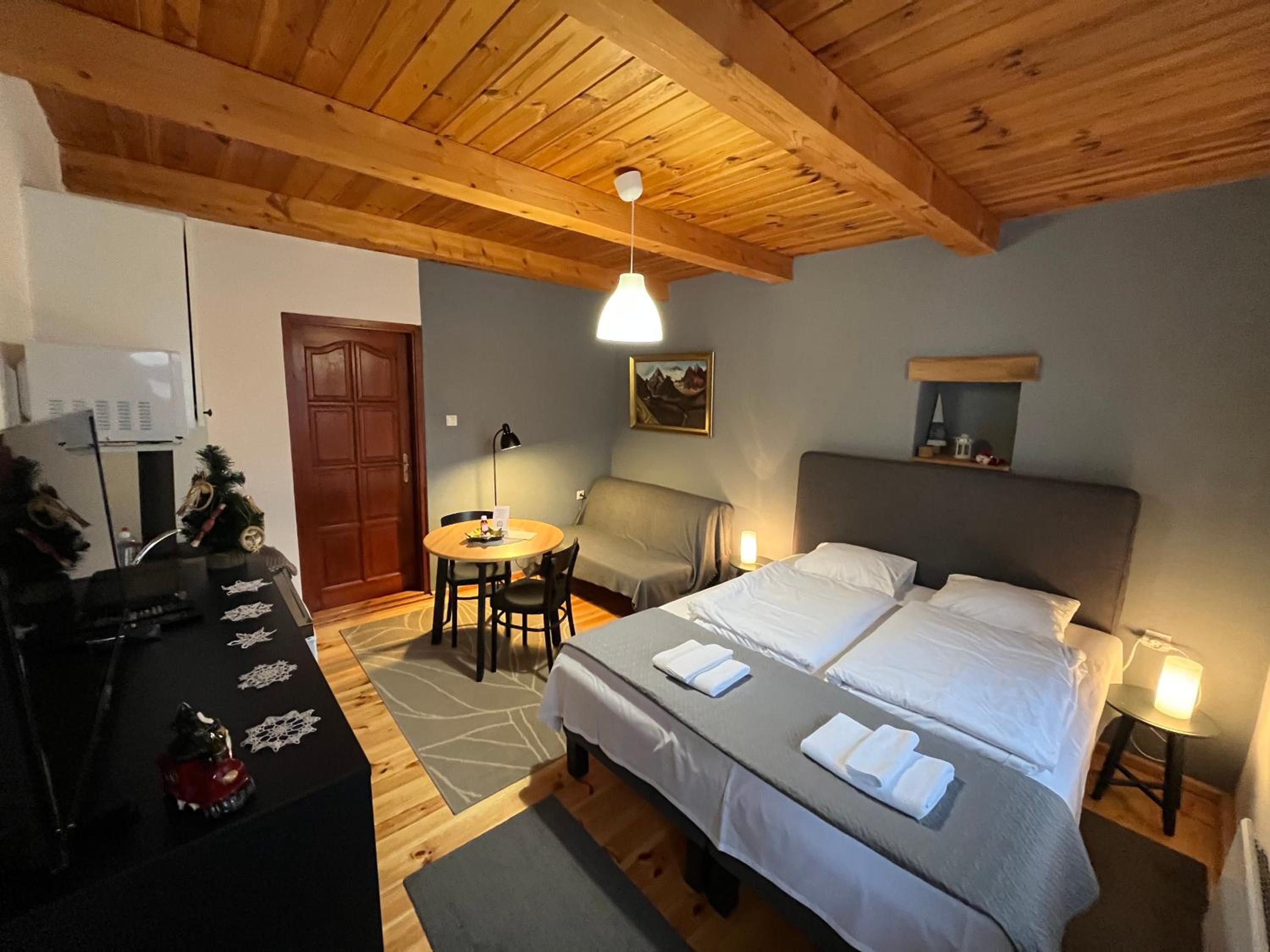 Double Room with Extra Bed photo 1