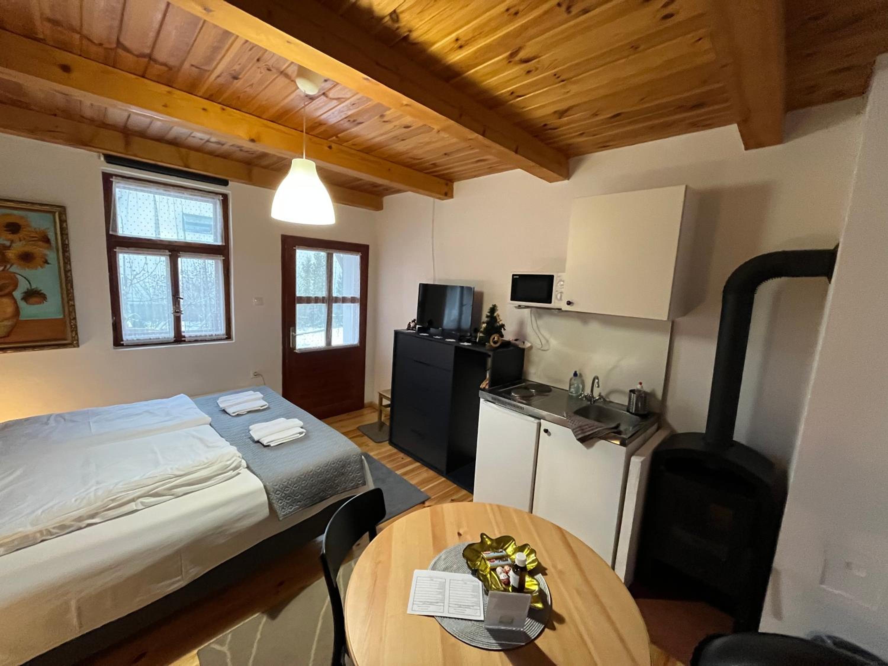 Double Room with Extra Bed photo 2