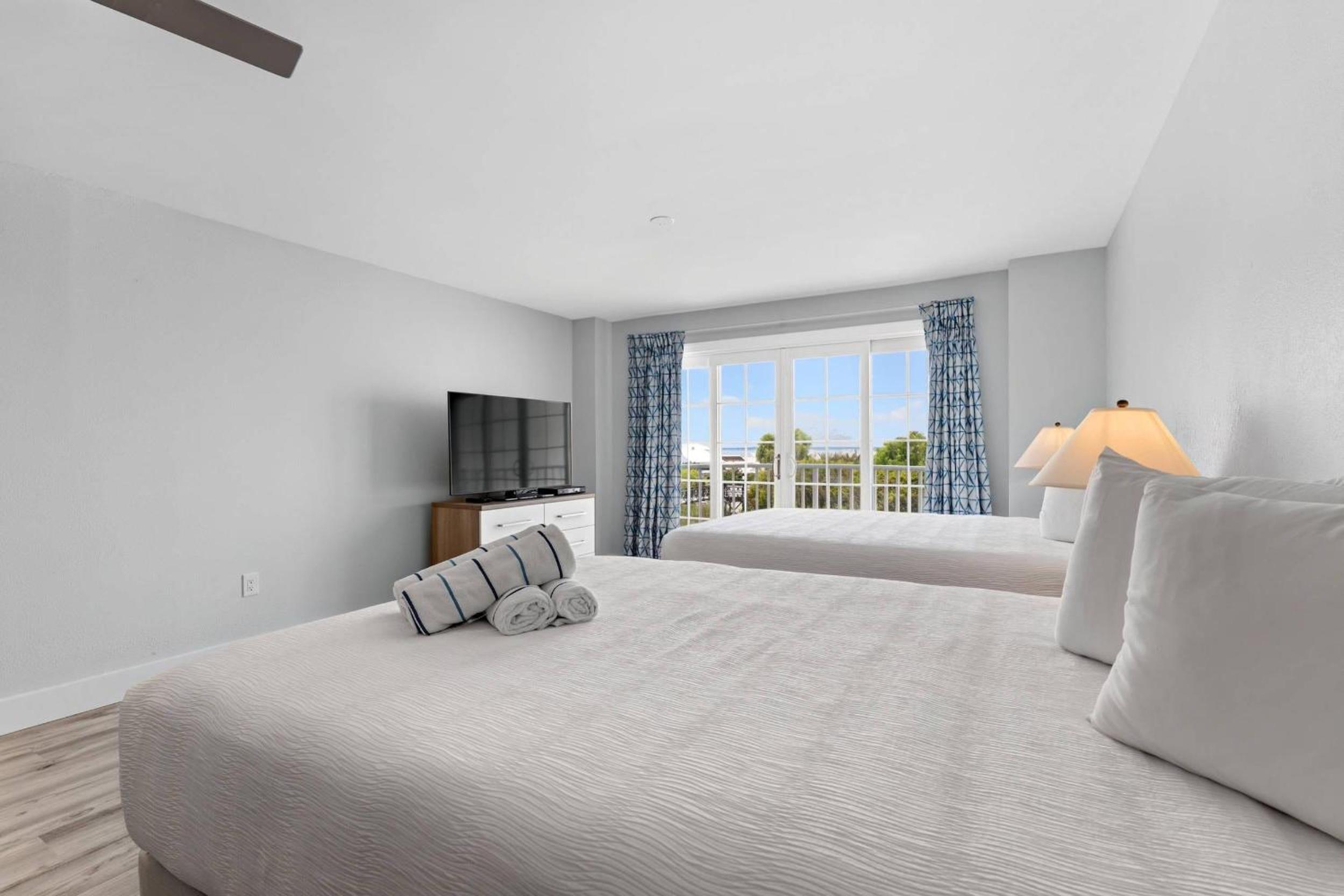 Queen Room with Two Queen Beds - Accessible/Non-Smoking