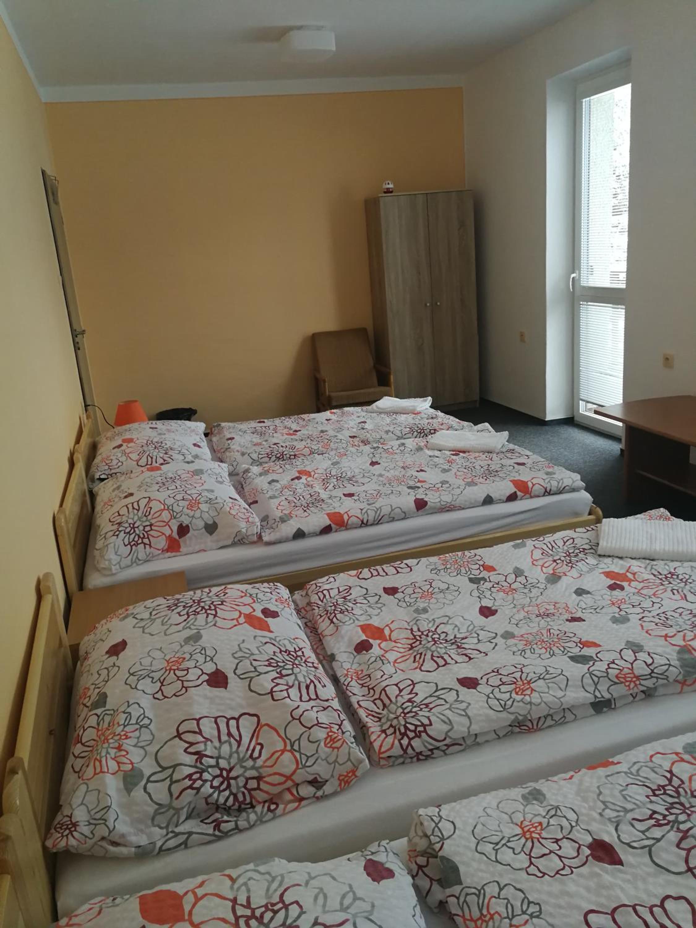 Quadruple Room with Balcony photo 2