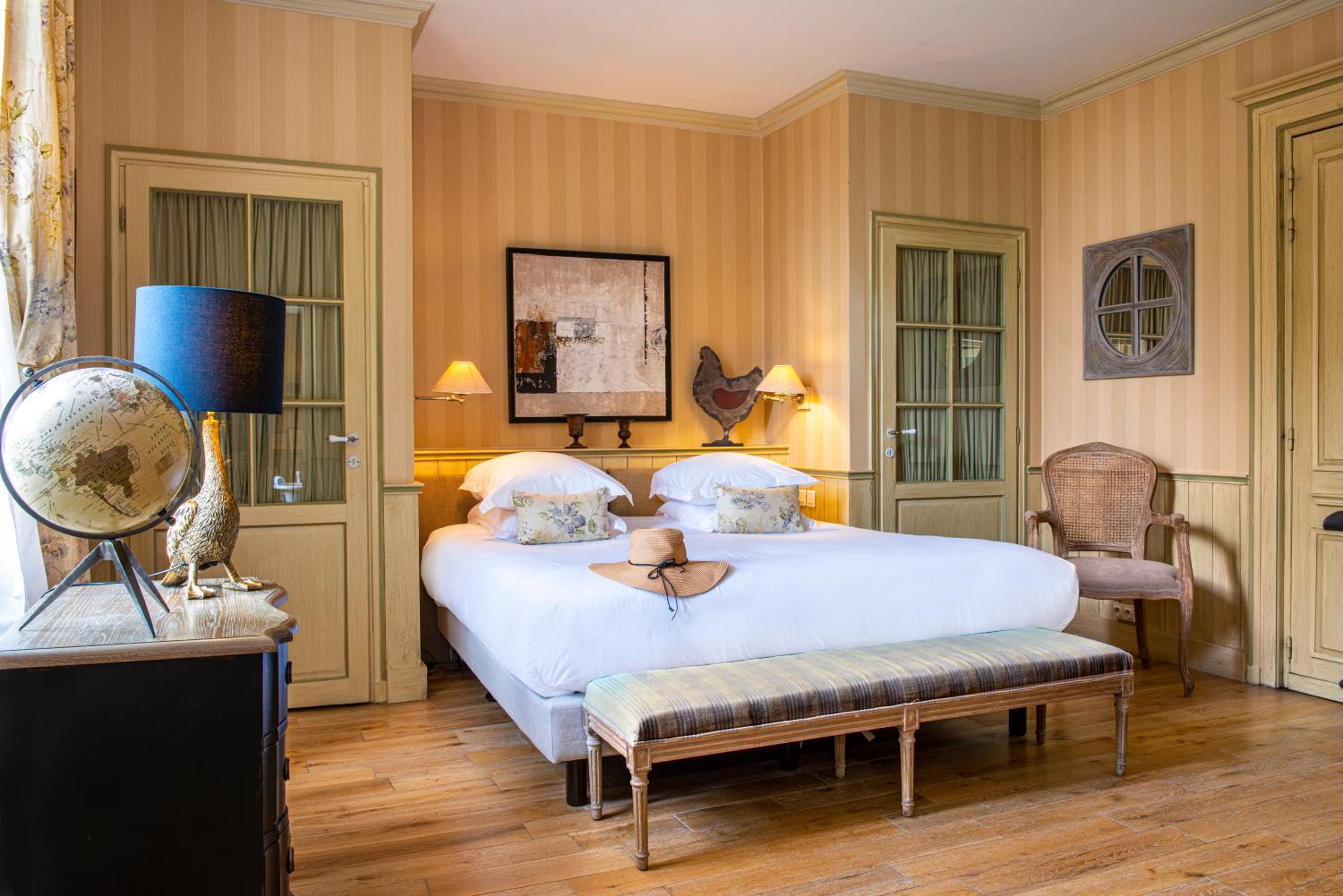 Prestige Room - Photo 1