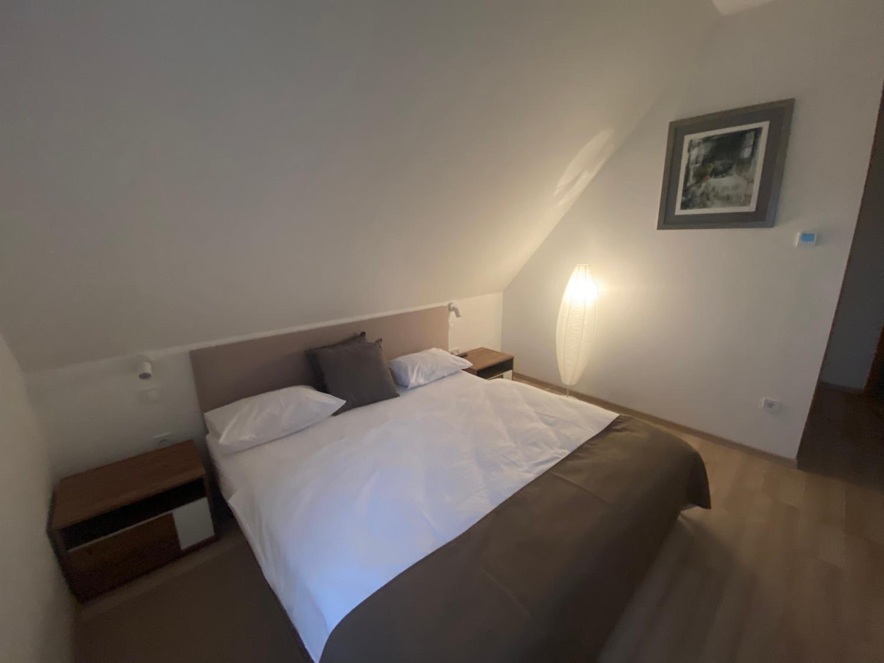 Deluxe Double Room - Photo 6