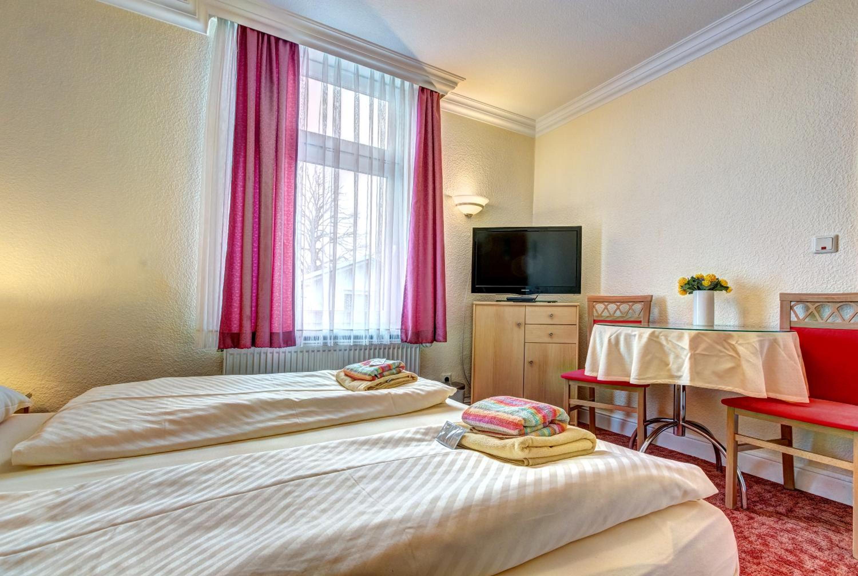 Triple Room with Bathroom