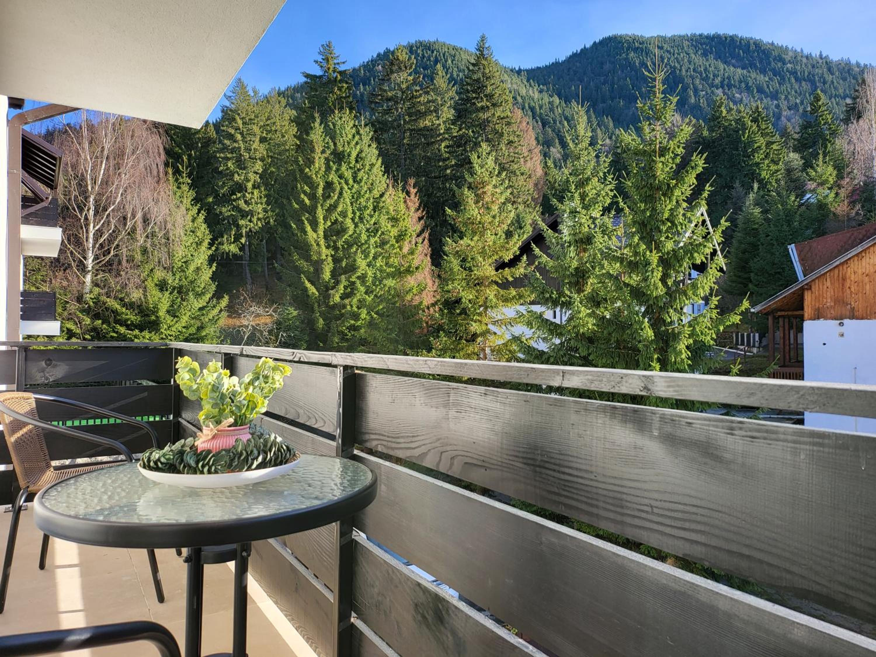 Family Suite with Balcony photo 2