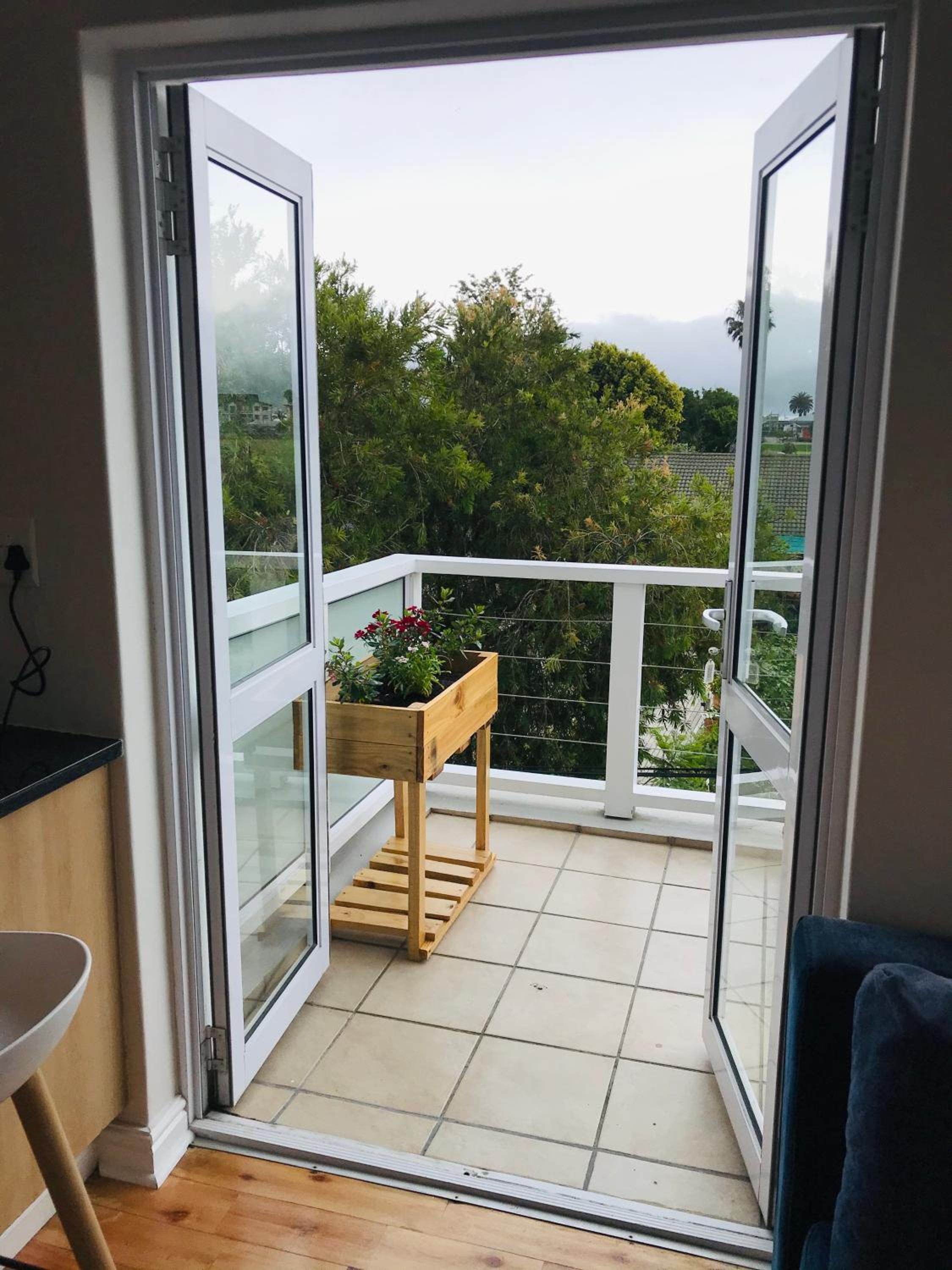 Apartment with Garden View - Photo 13