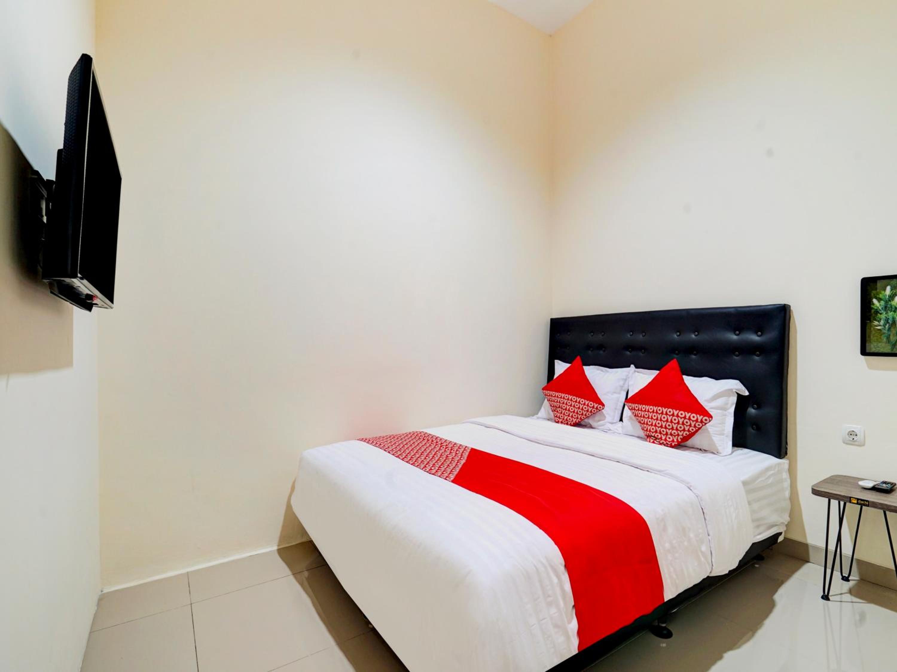Deluxe Double Room - Photo 1
